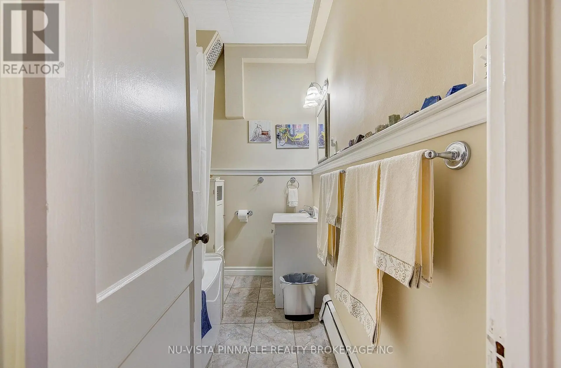 #5 49 RIDOUT STREET S - Image 12