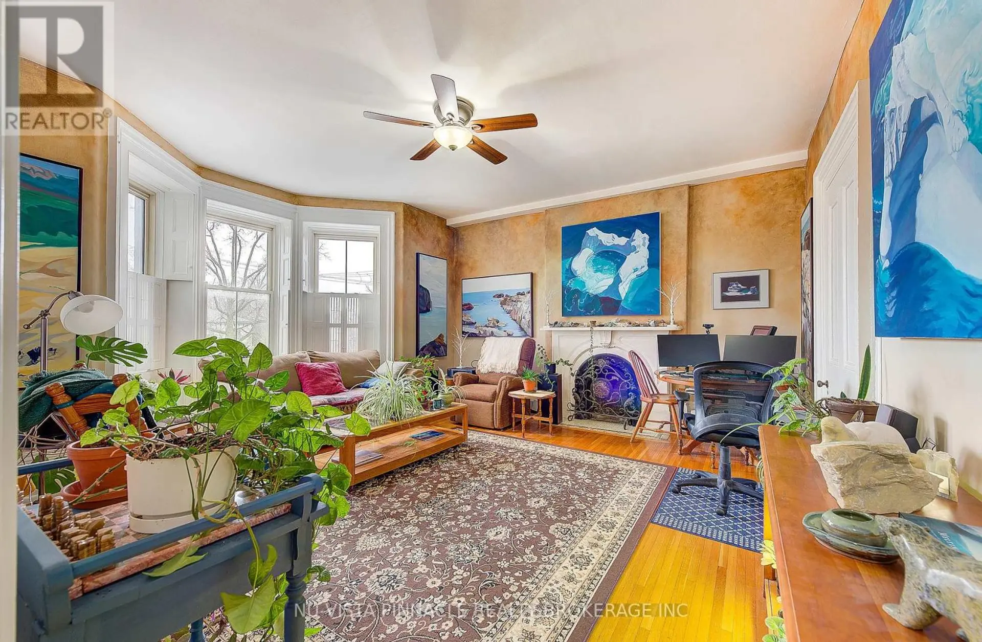 #5 49 RIDOUT STREET S - Image 2