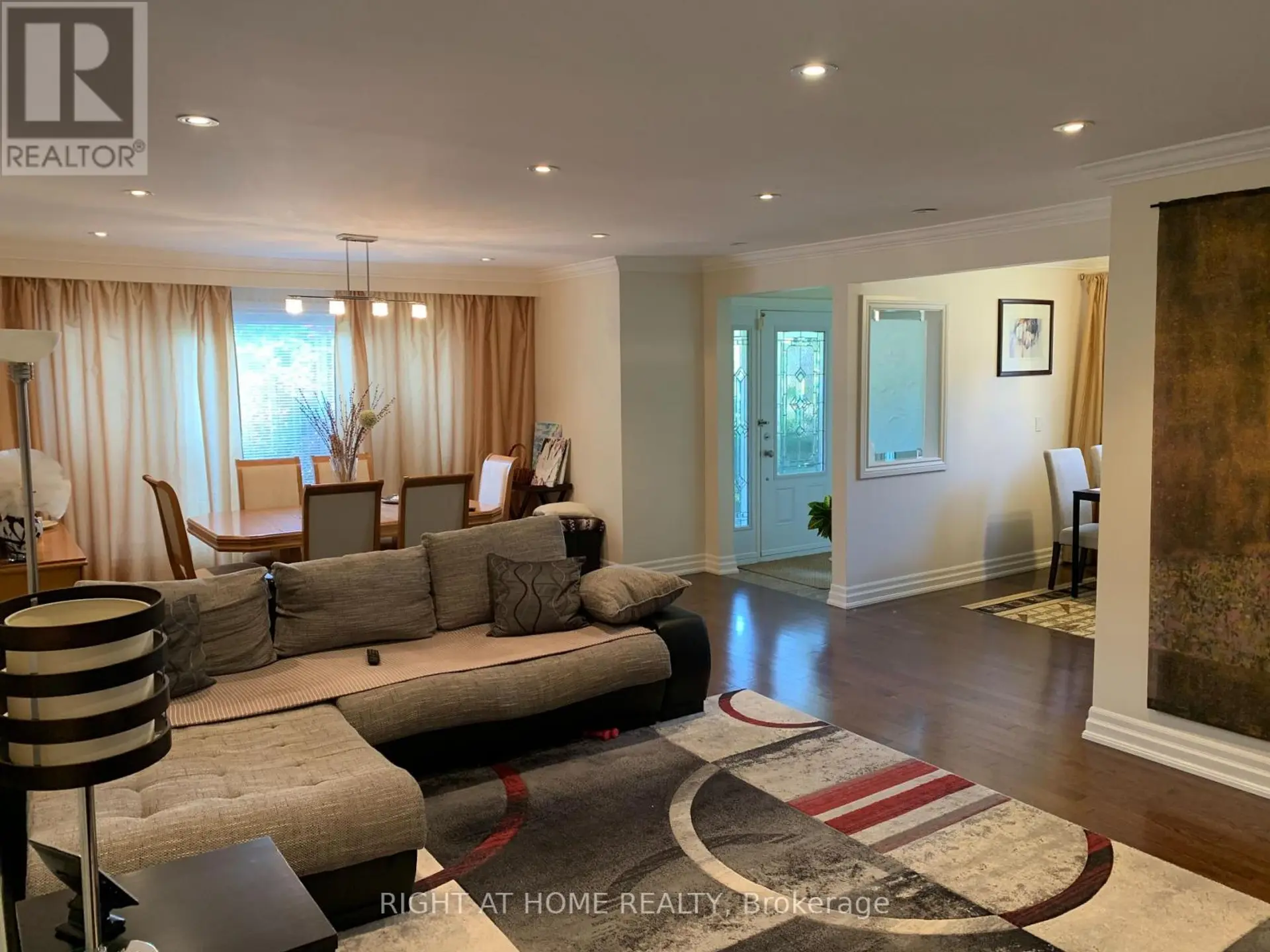66 DEWLANE DRIVE - Image 2