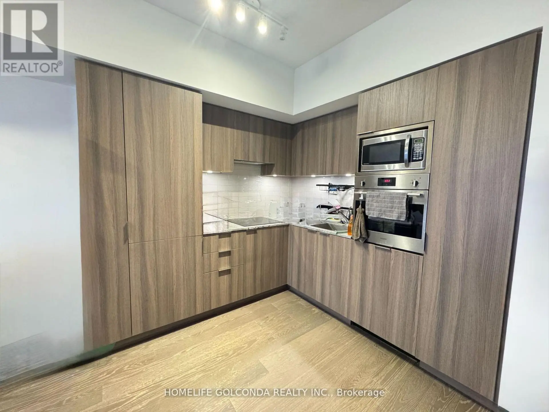 #4006 11 WELLESLEY STREET W - Image 9