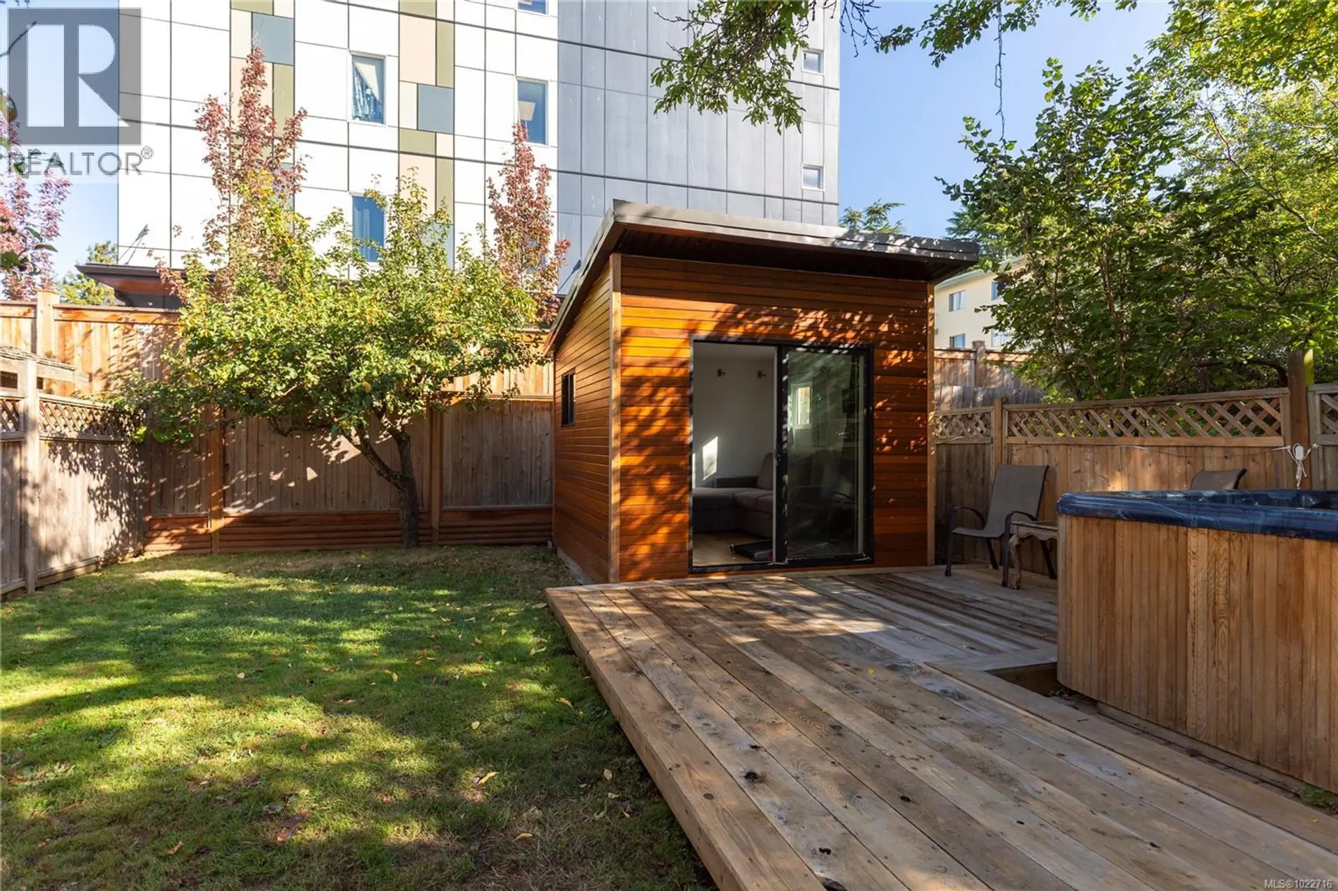 Property at 948 MASON ST, Victoria, BC