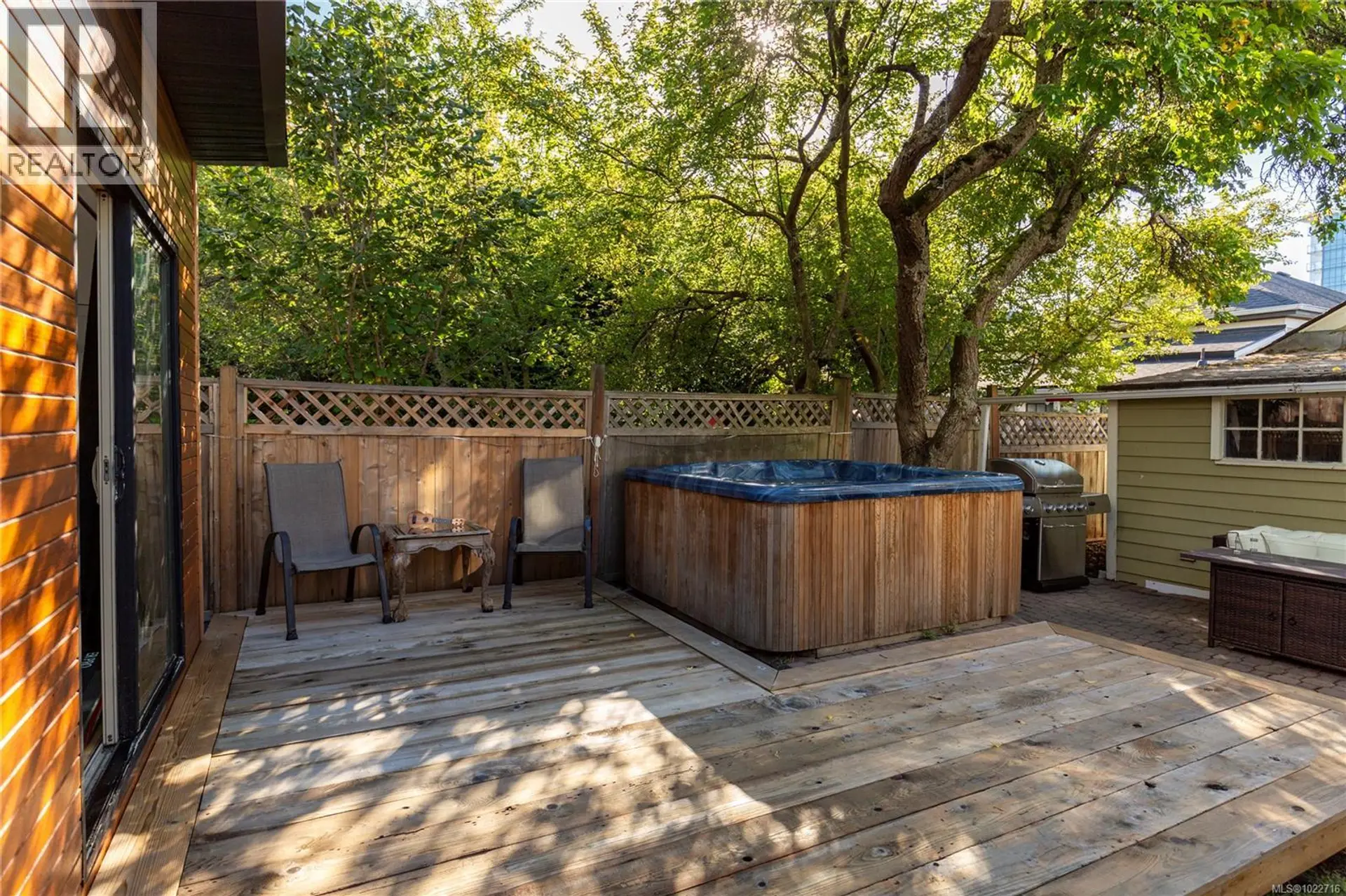 Property at 948 MASON ST, Victoria, BC