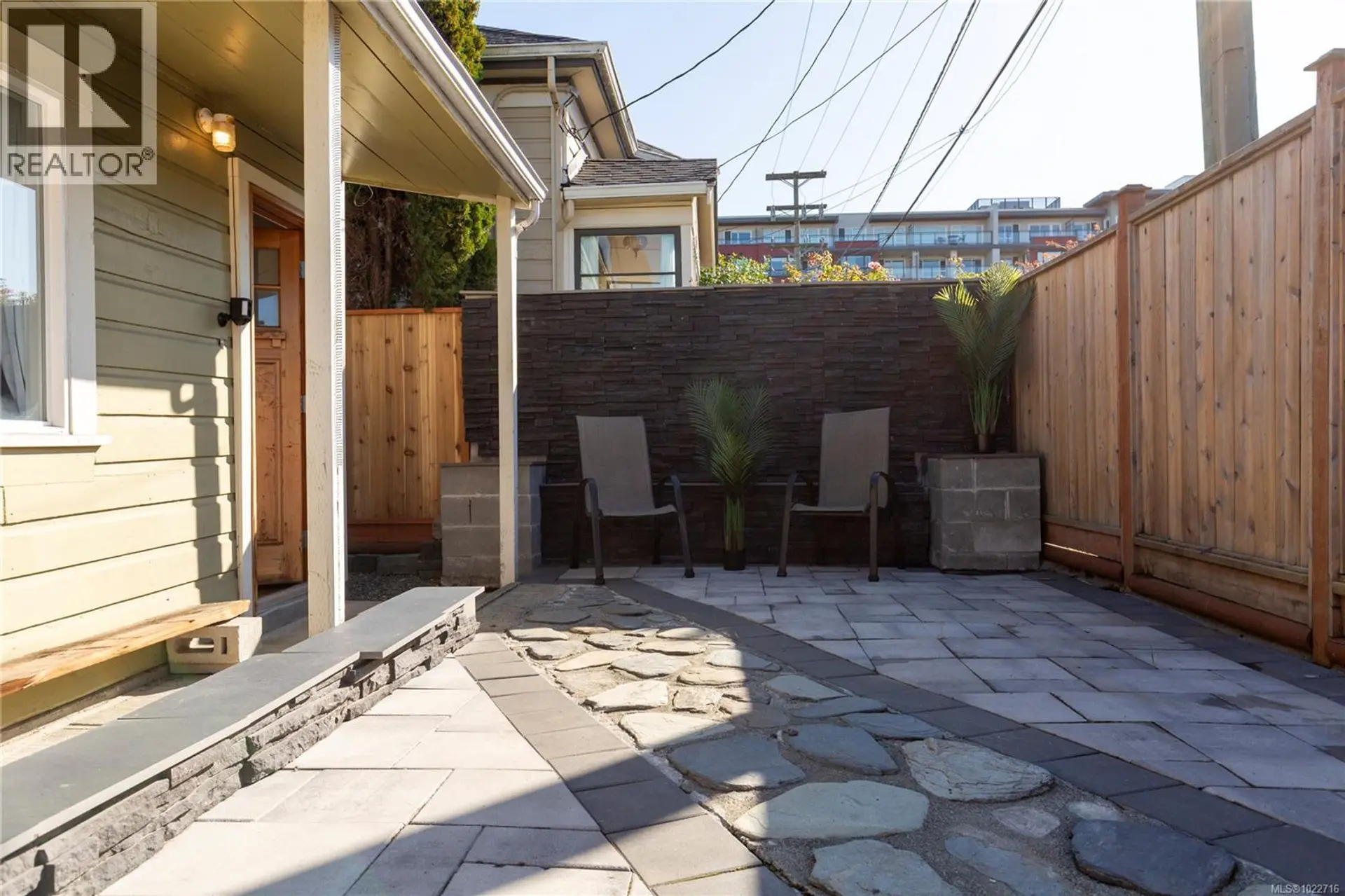 Property at 948 MASON ST, Victoria, BC