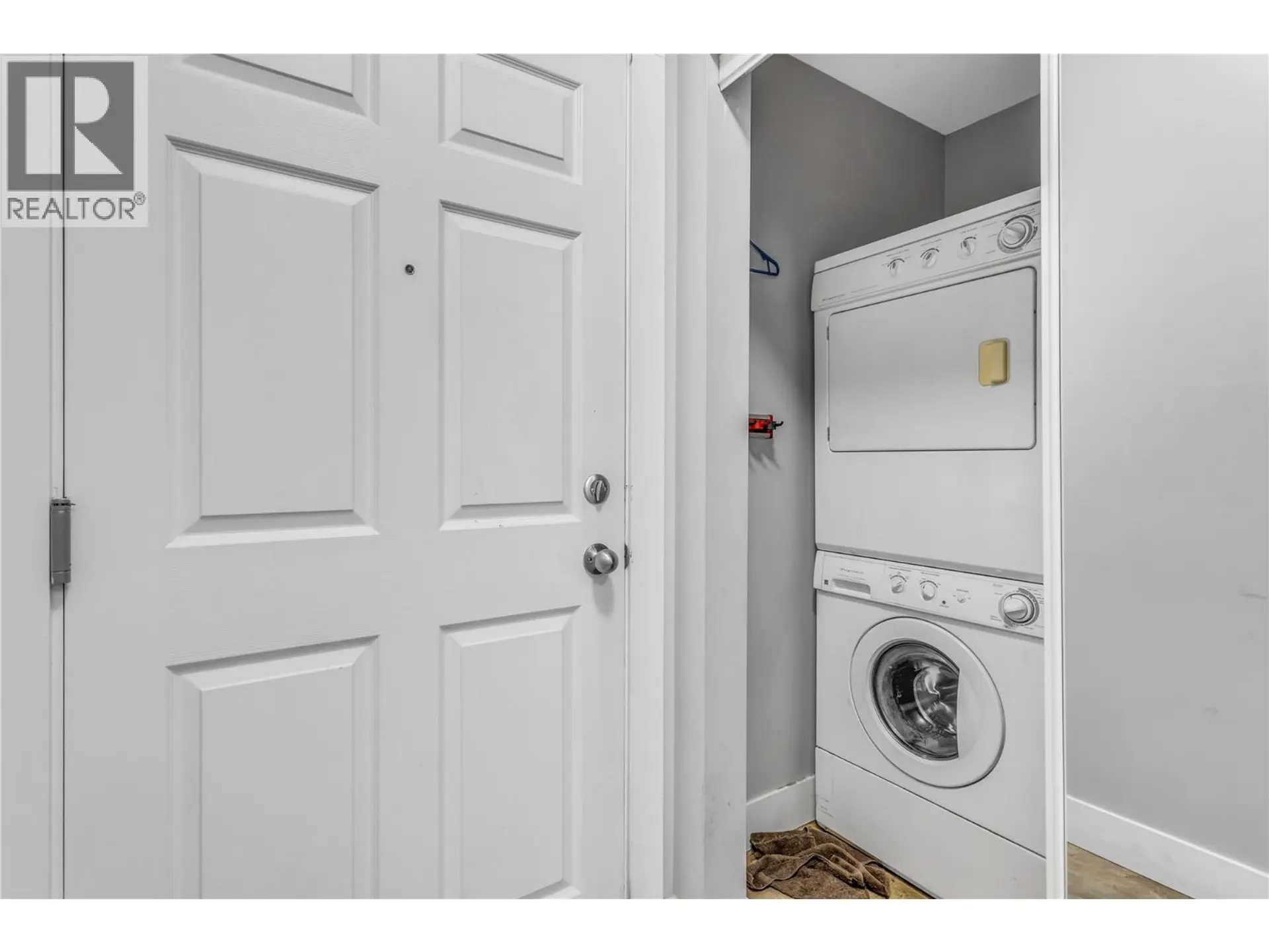 Property at #302 250 HOLLYWOOD ROAD S, Kelowna, BC