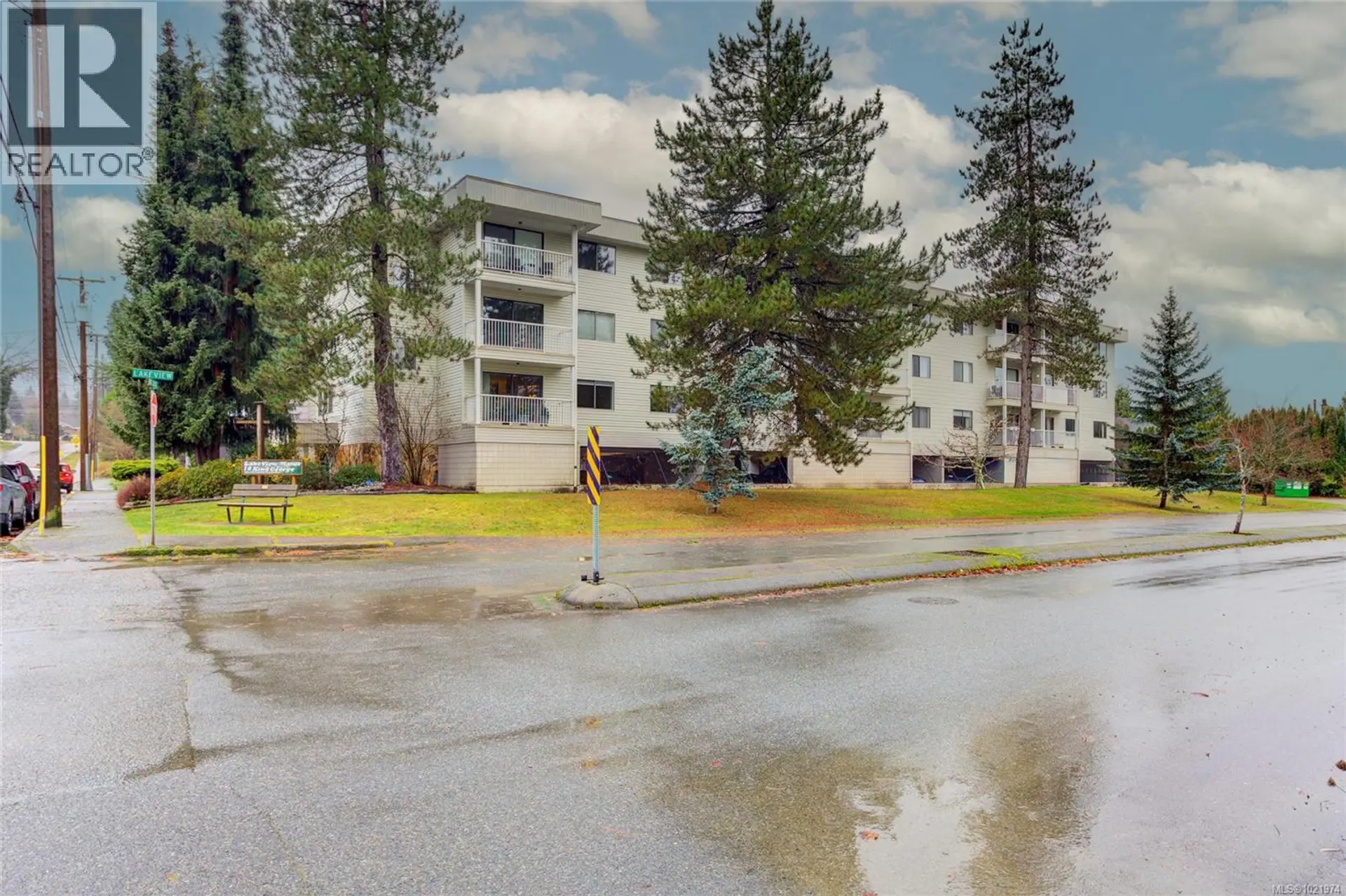 Property at #206 18 King George St, Lake Cowichan, BC