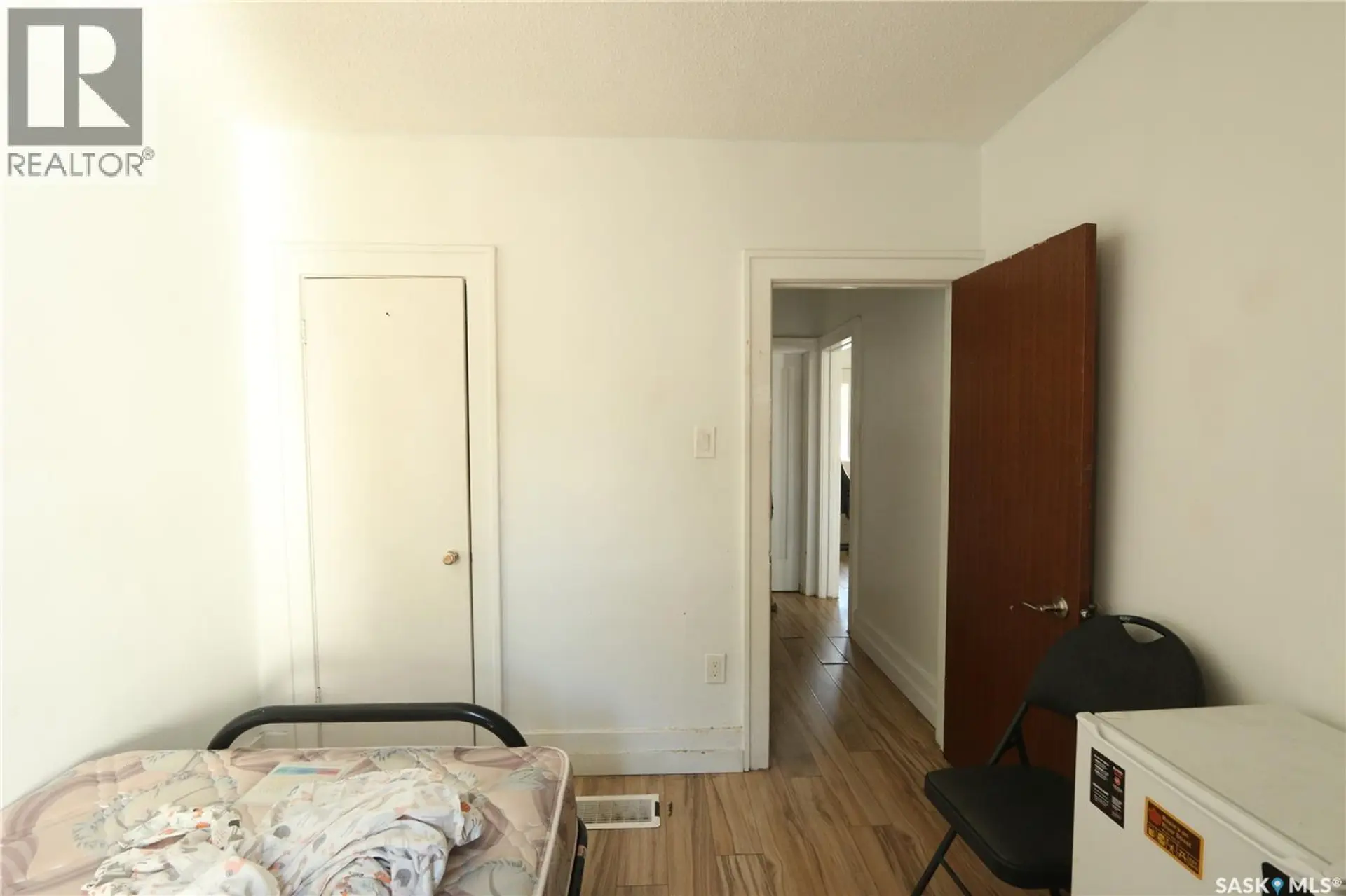 1115 ROBINSON STREET - Image 4