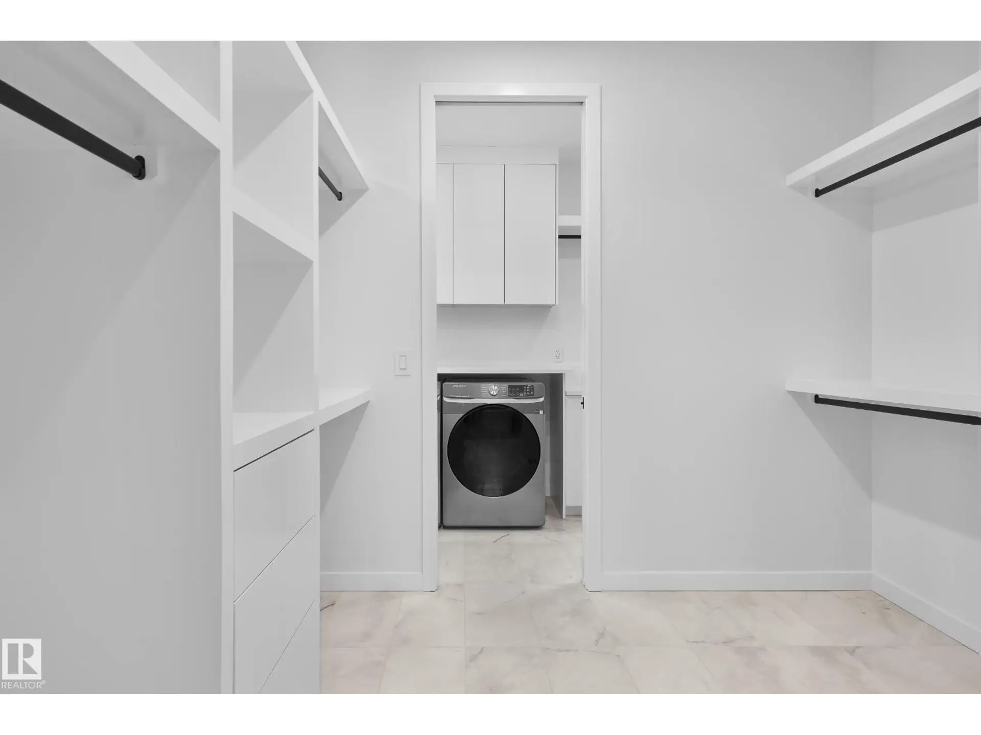 8318 120 ST NW - Image 19