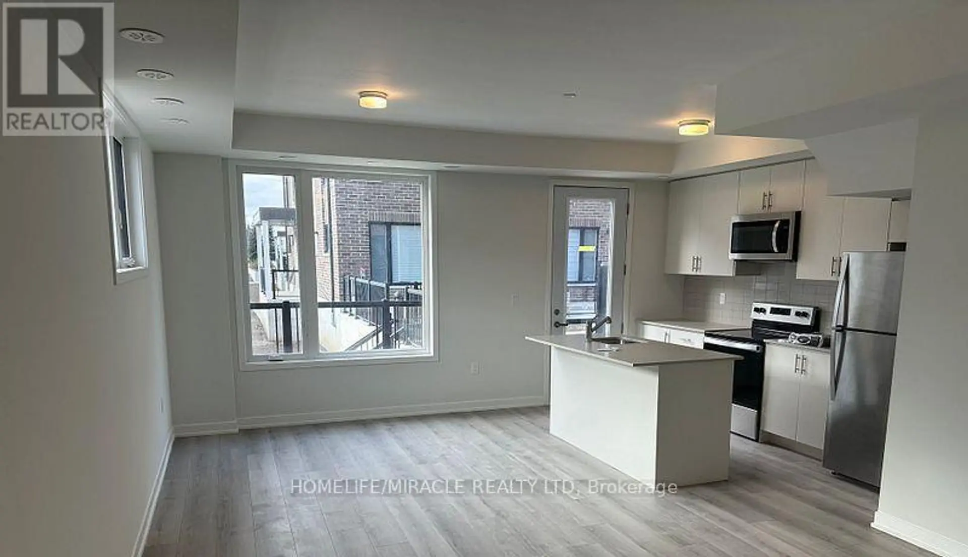 #02 3415 RIDGEWAY DRIVE - Image 3