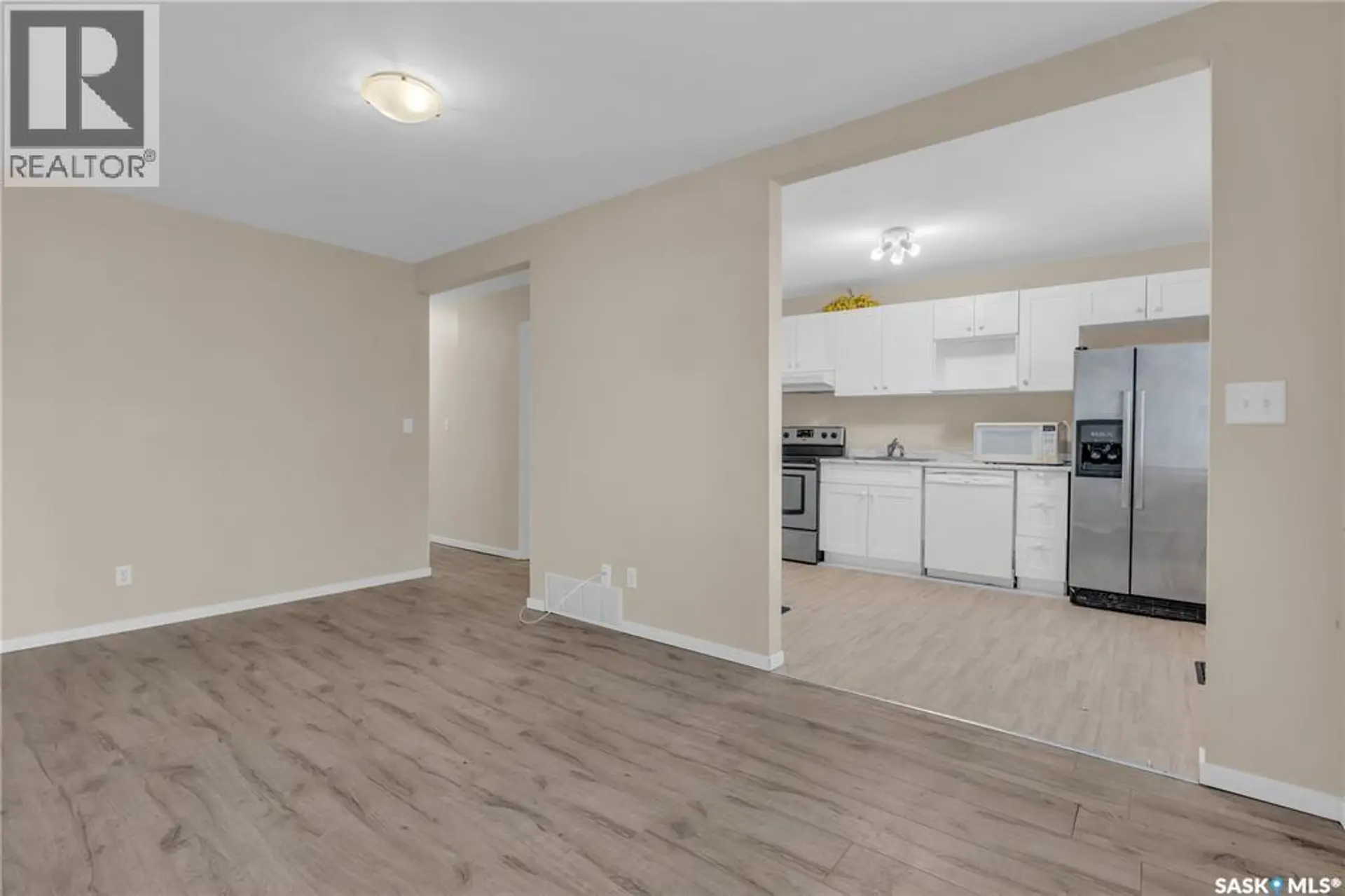 760 RAE STREET - Image 2