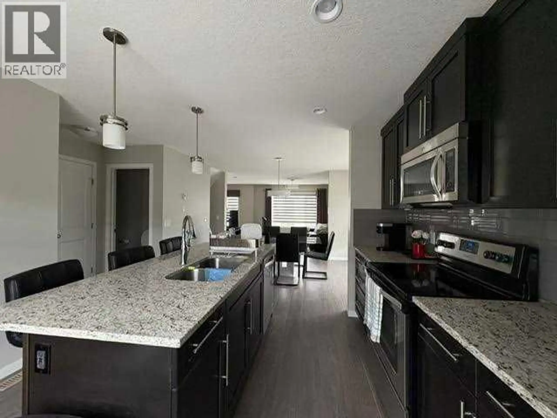 202 EVANSRIDGE PARK NW - Image 7