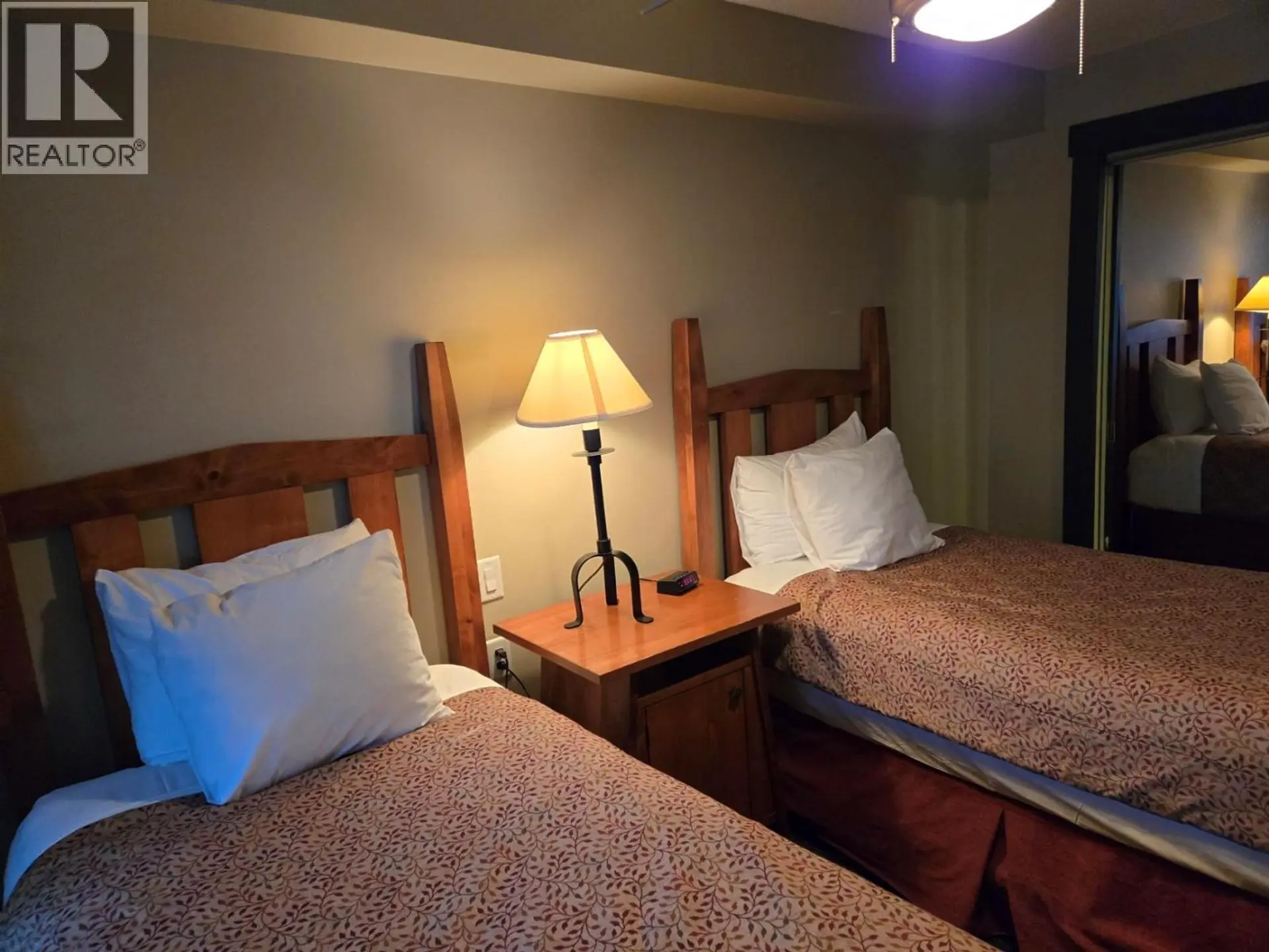 Property at #406 2070 SUMMIT DRIVE, Panorama, BC