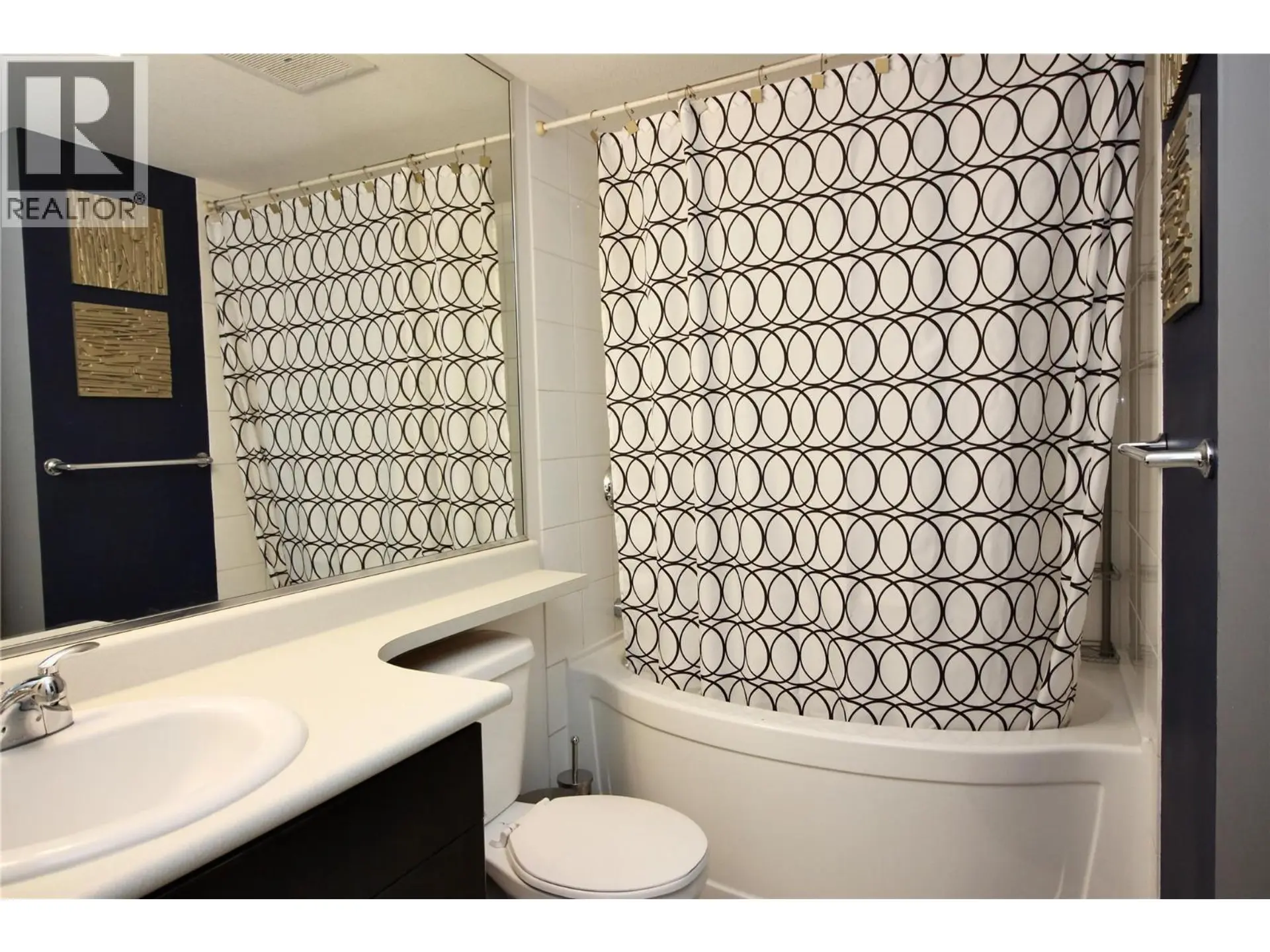 Property at #404 571 YATES ROAD, Kelowna, BC