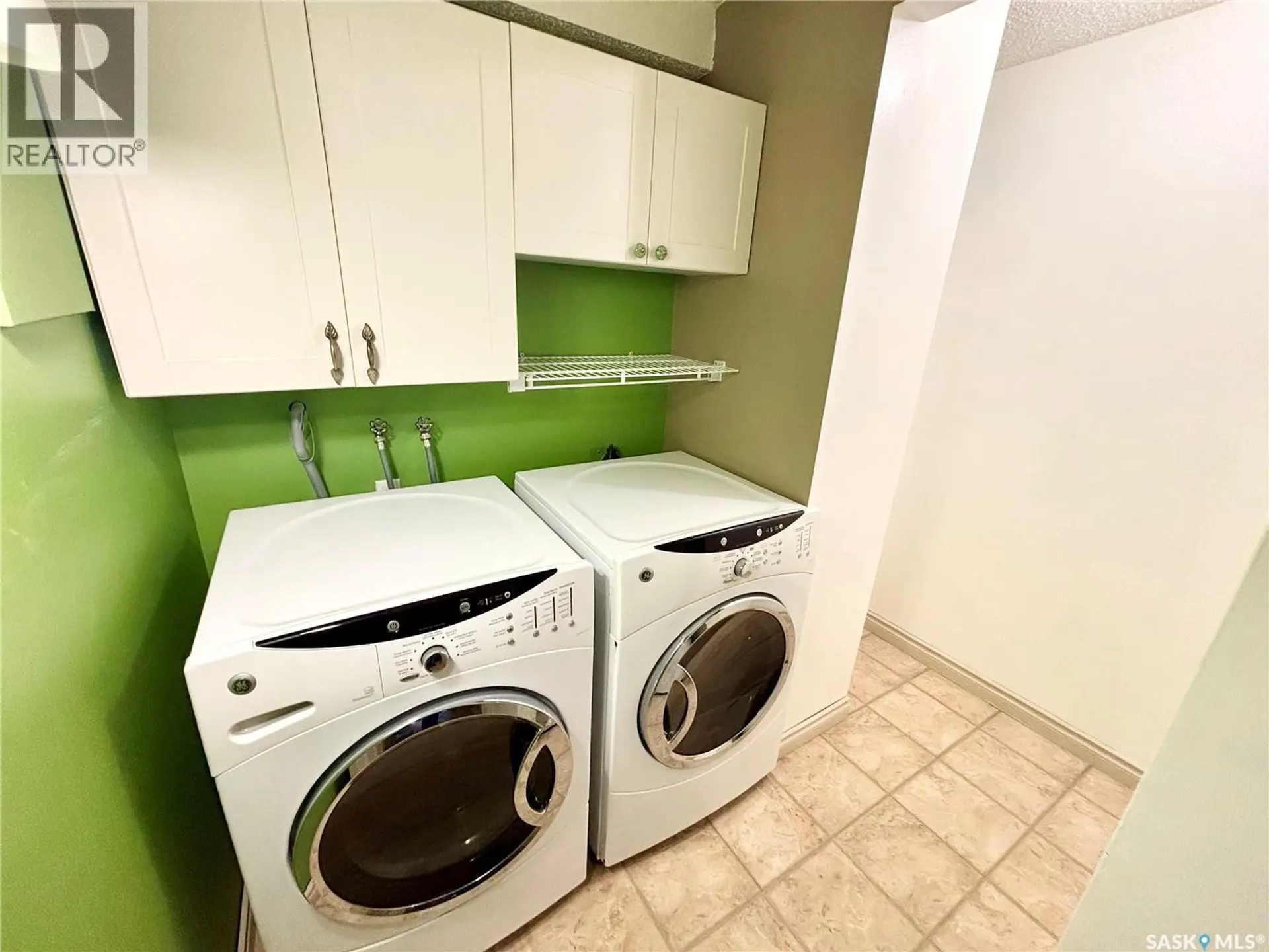 #170 160 Gore PLACE - Image 4