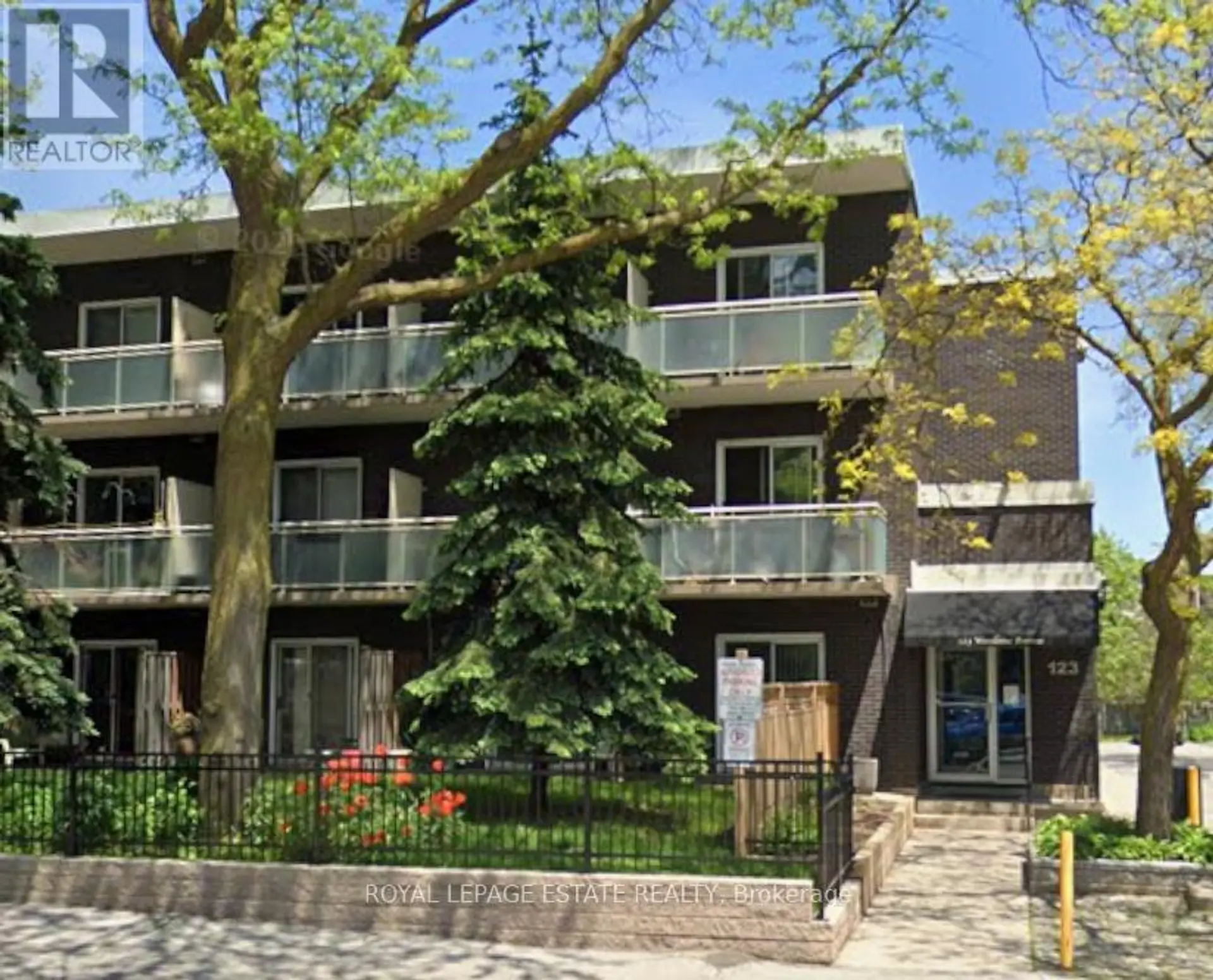 #304 123 WOODBINE AVENUE
