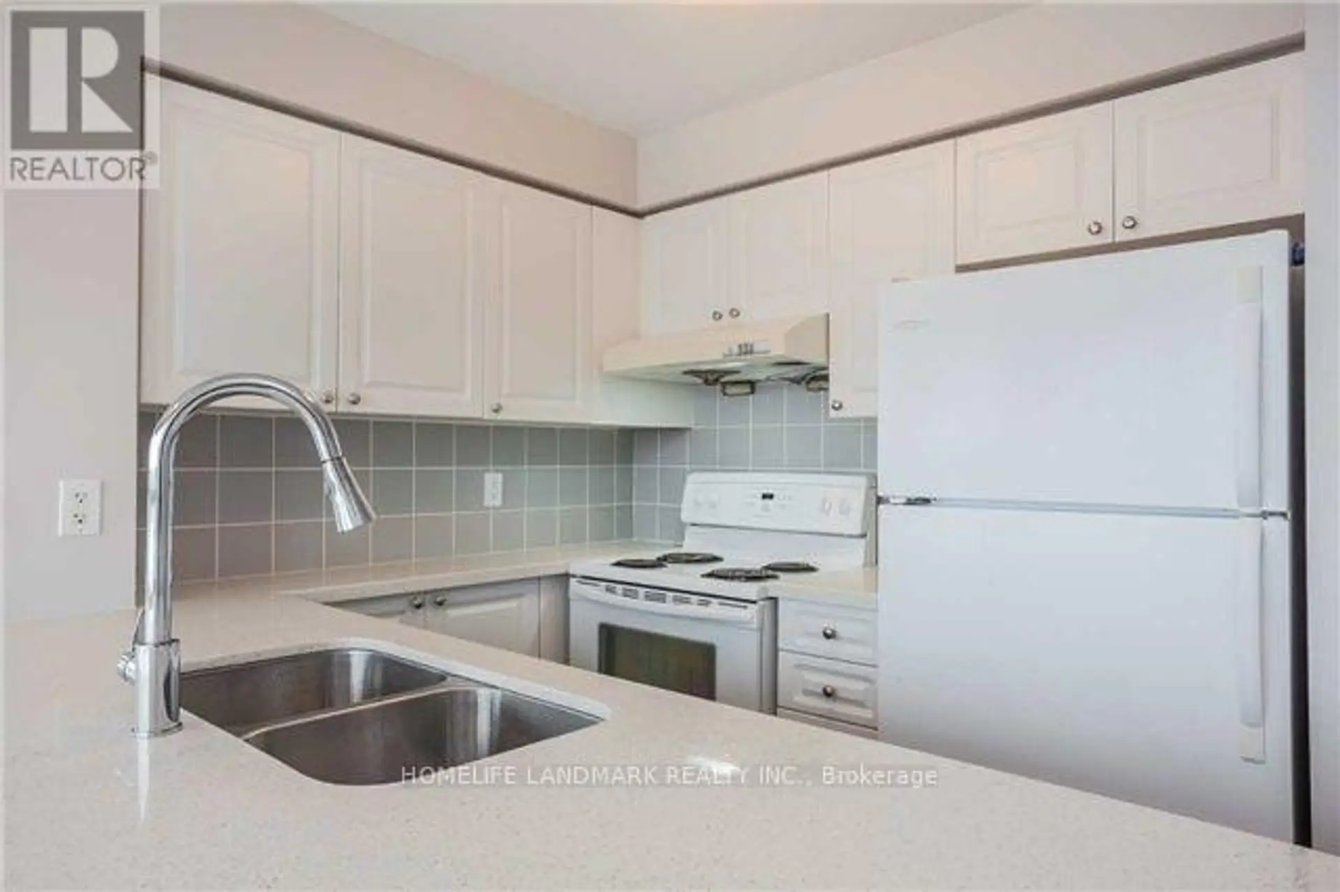 #1404 50 BRIAN HARRISON WAY - Image 13
