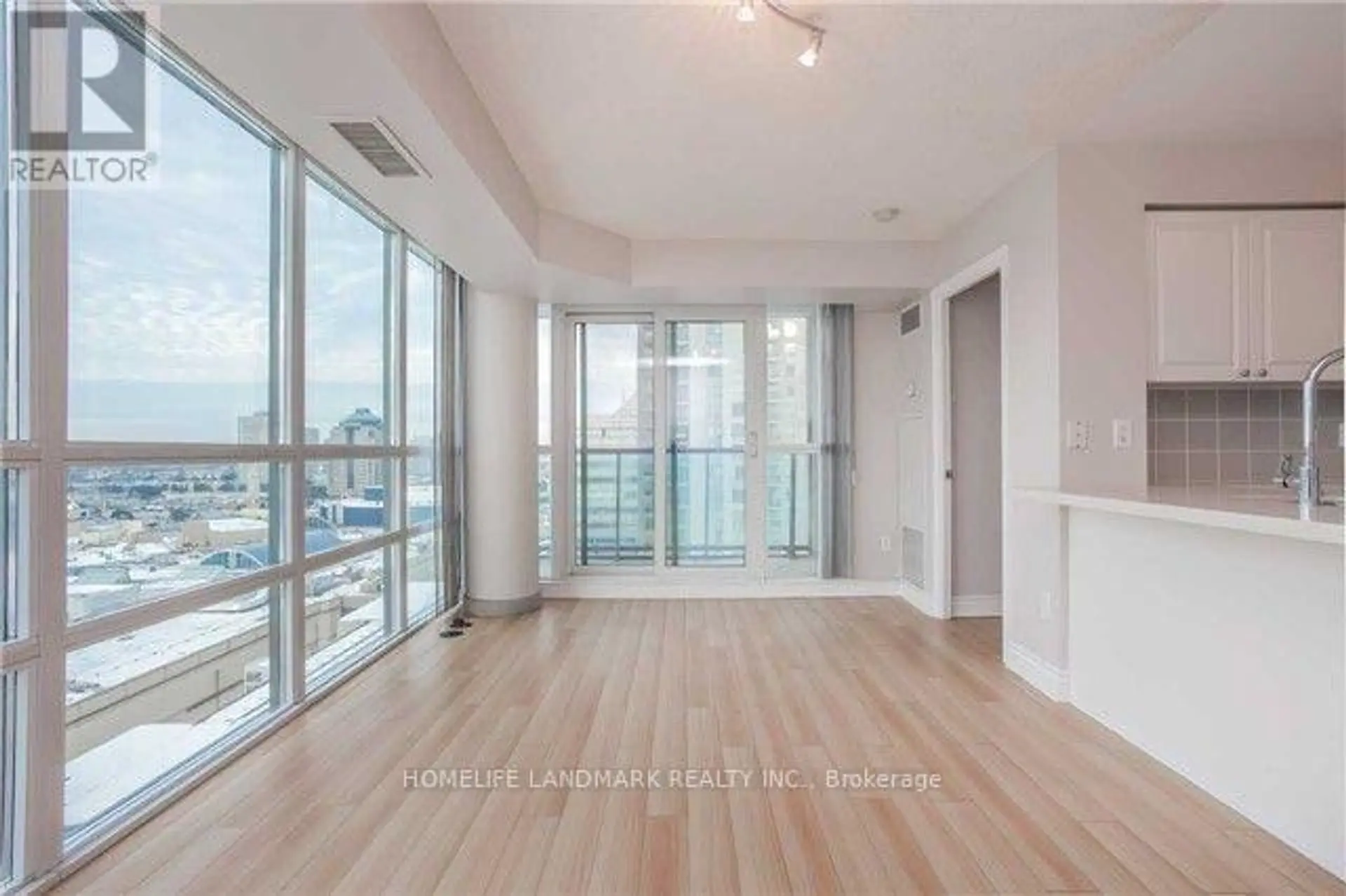 #1404 50 BRIAN HARRISON WAY - Image 4