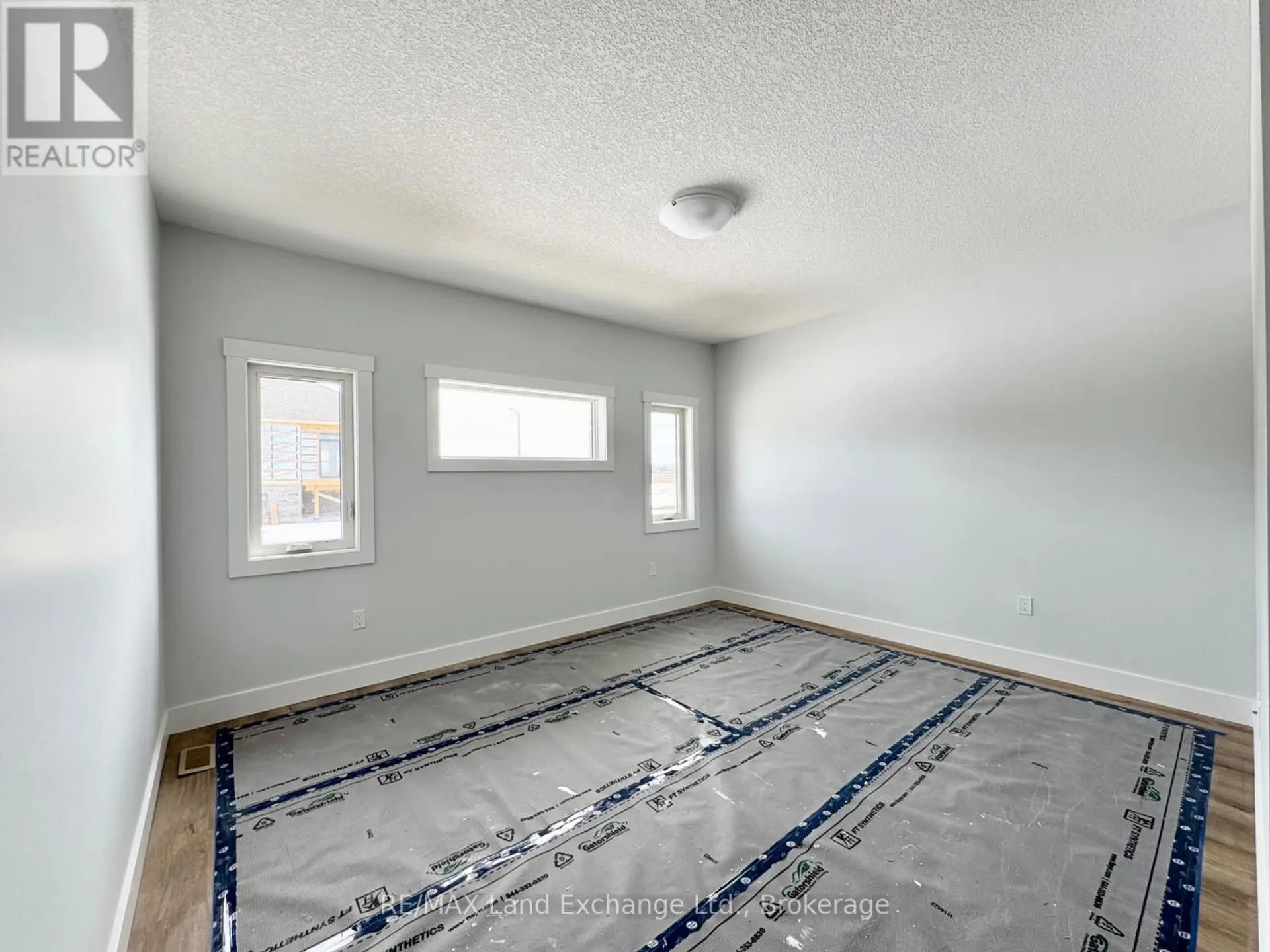 358 IVINGS DRIVE - Image 8