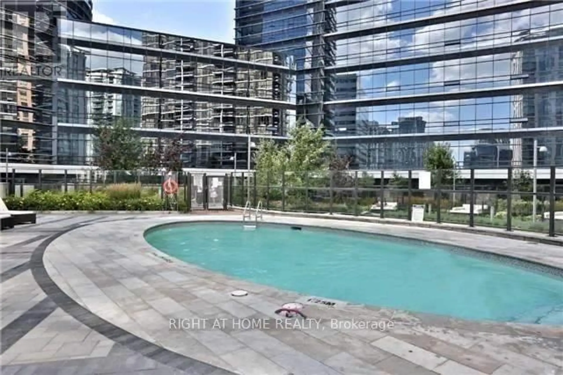 #2923 5 SHEPPARD AVENUE E - Image 3