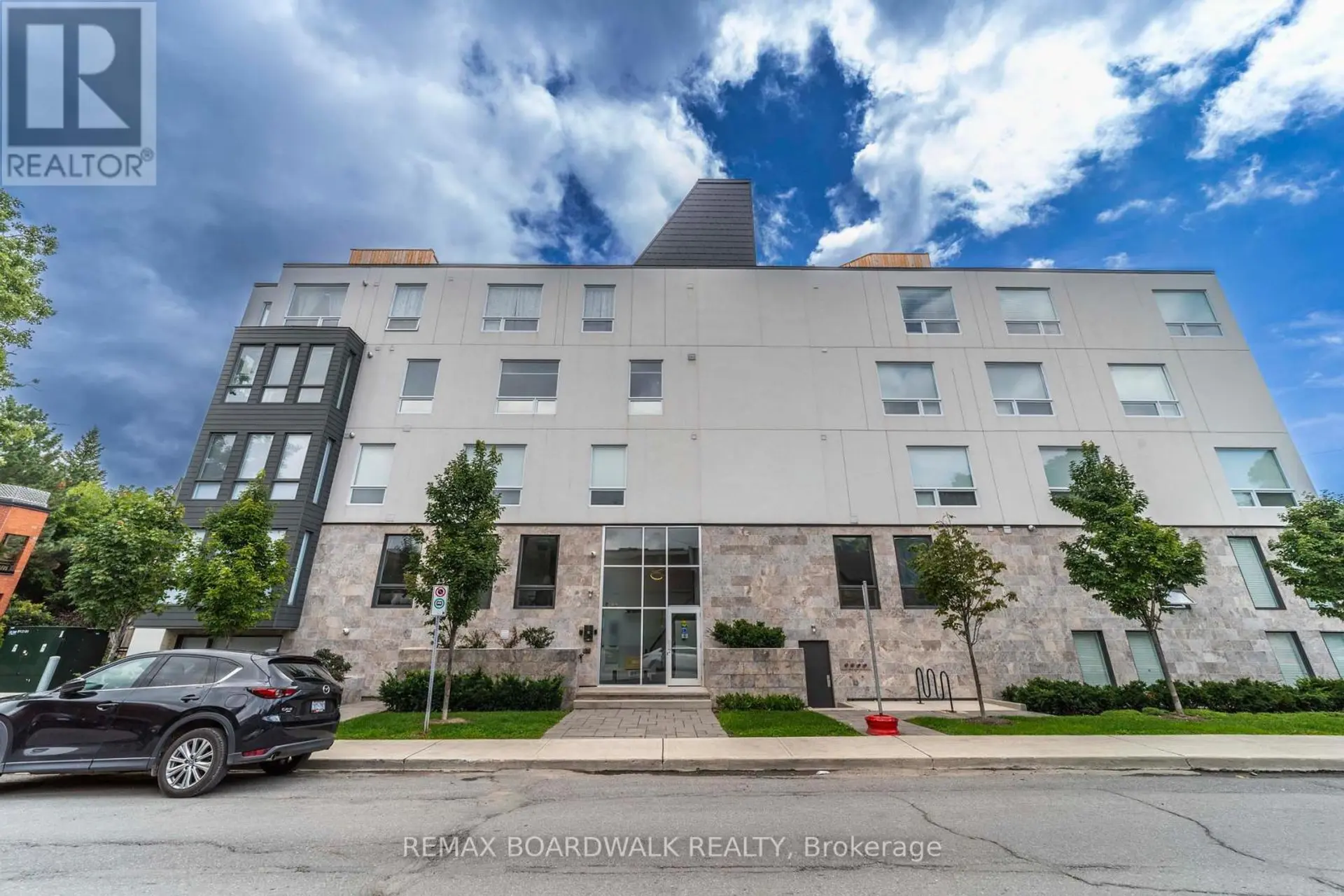 #503 150 GREENFIELD AVENUE - Image 1