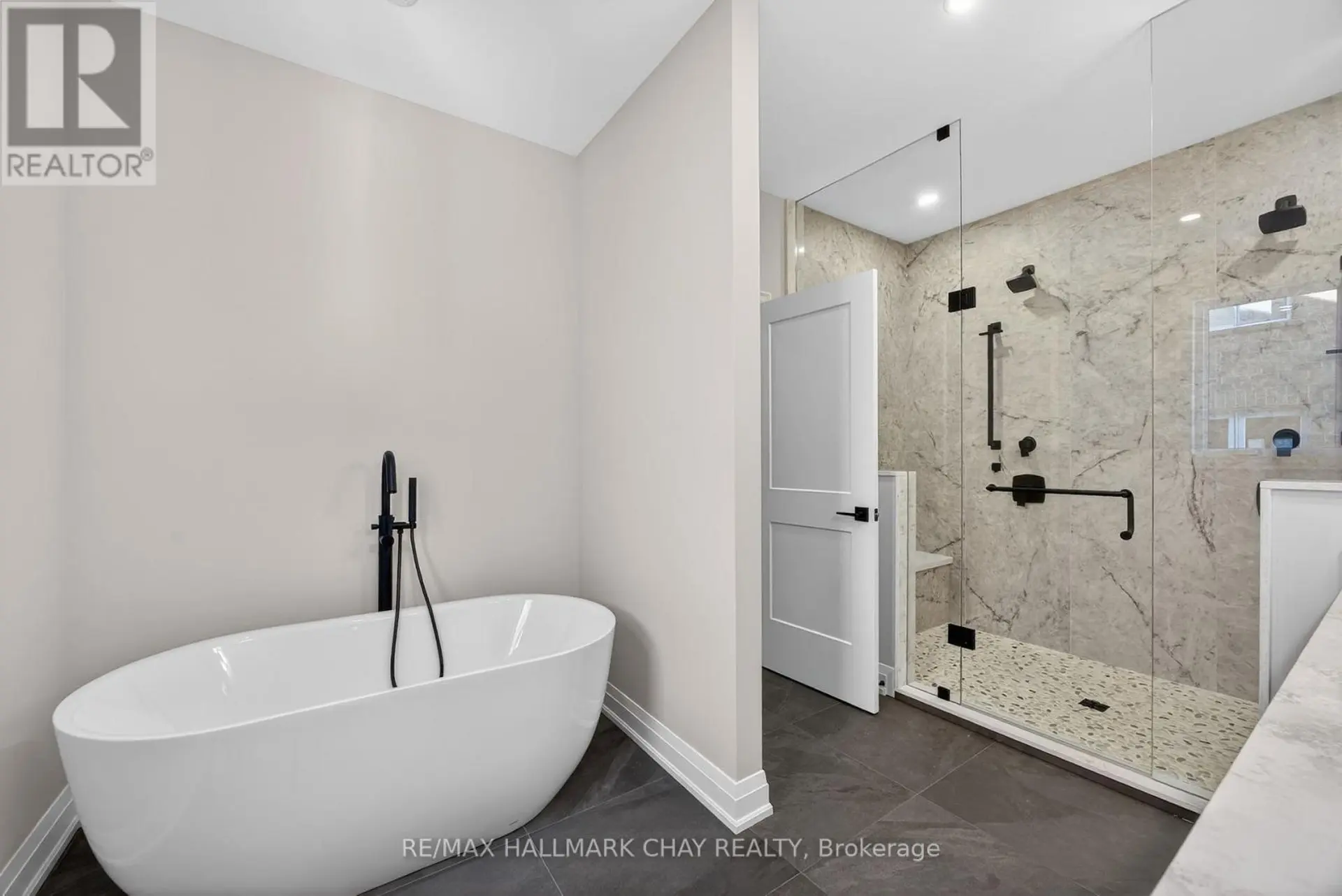 86 37TH STREET N - Image 11
