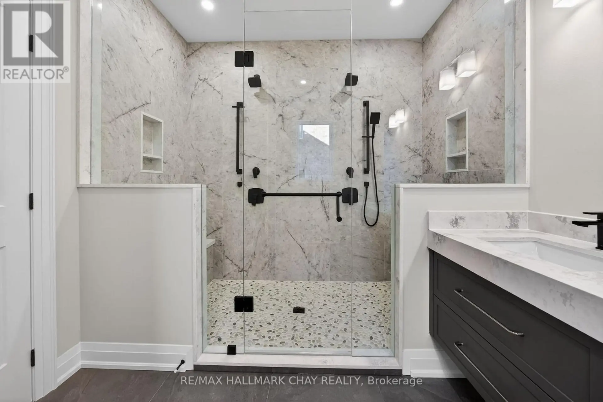 86 37TH STREET N - Image 12