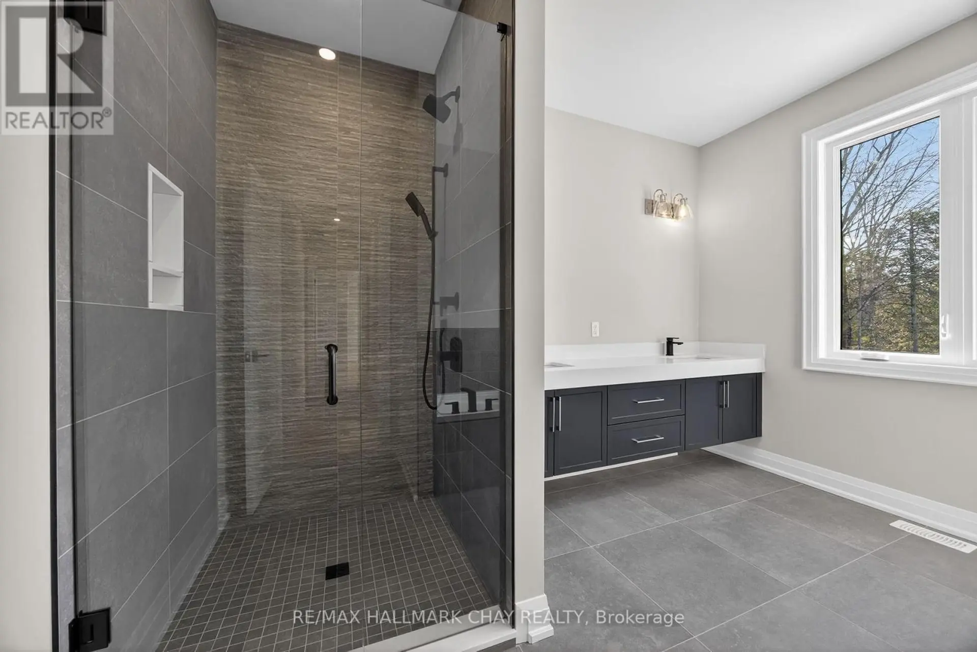 86 37TH STREET N - Image 13