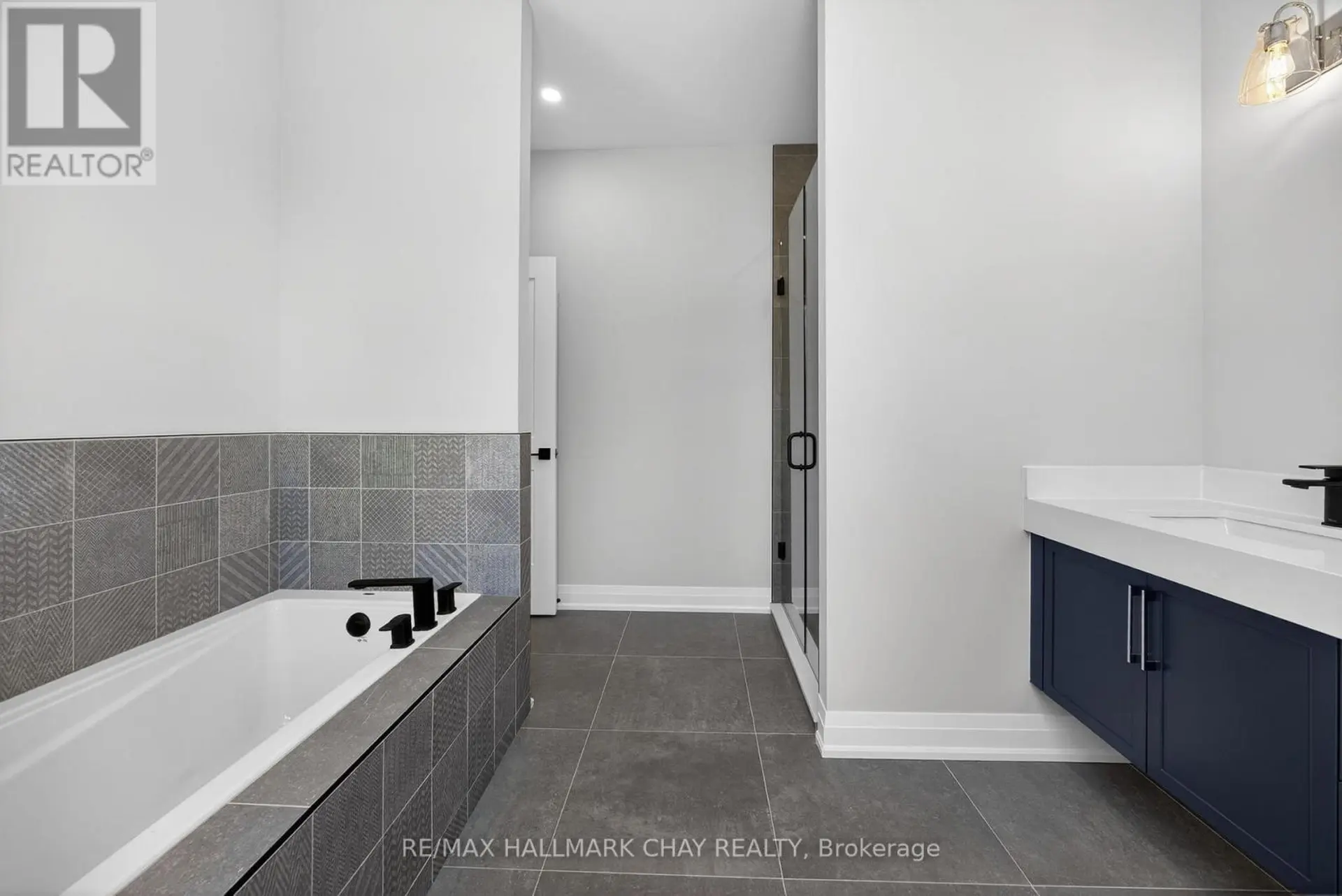 86 37TH STREET N - Image 14