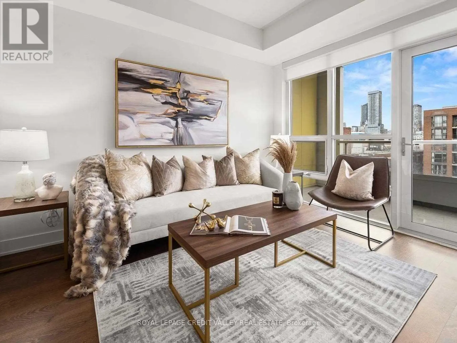 #813 38 CAMERON STREET - Image 1