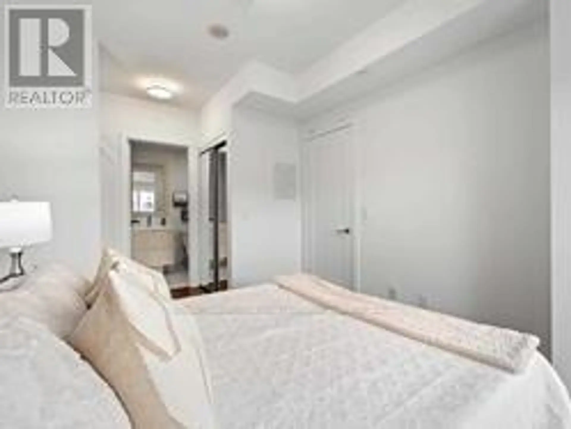 #813 38 CAMERON STREET - Image 10