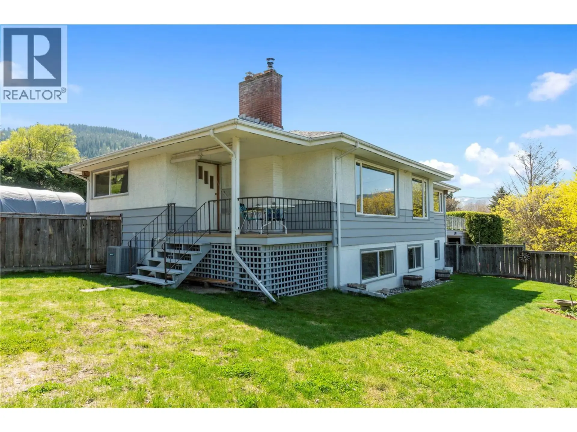 Property at 1290 15 Street SE, Salmon Arm, BC