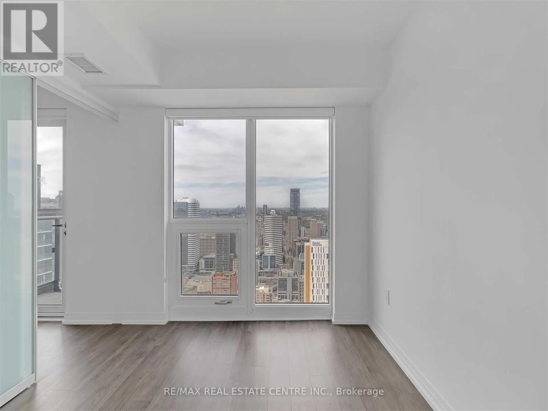 #4709 251 JARVIS STREET - Image 12