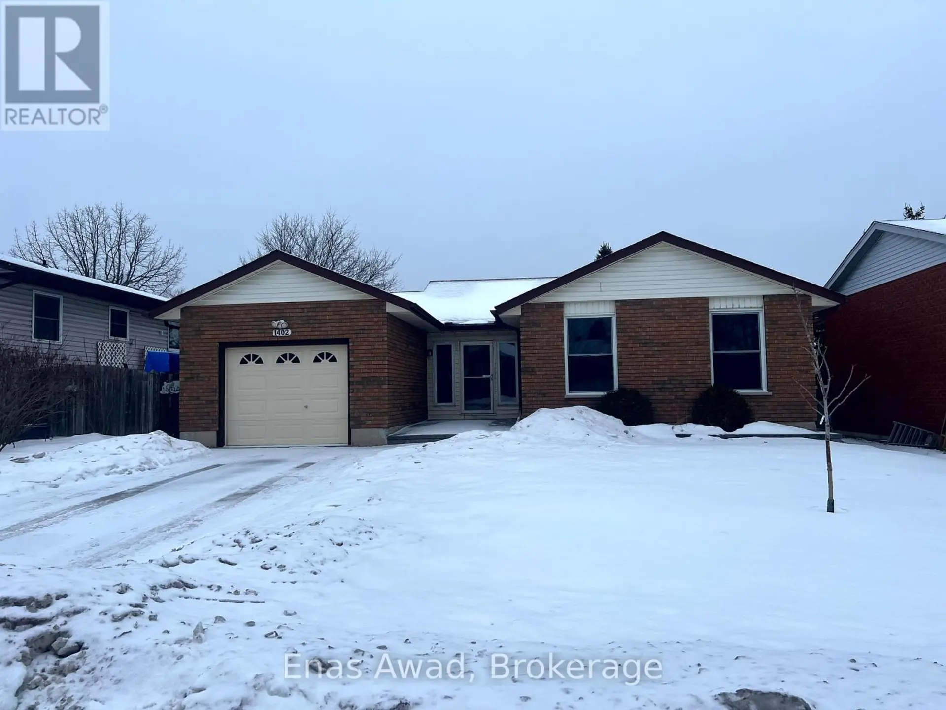 1402 CLEARVIEW DRIVE - Image 1