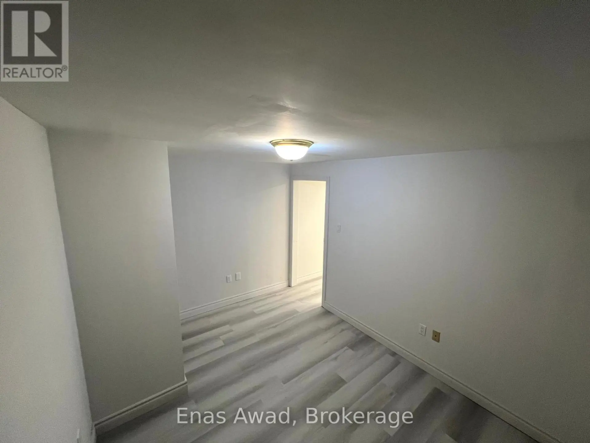 1402 CLEARVIEW DRIVE - Image 12