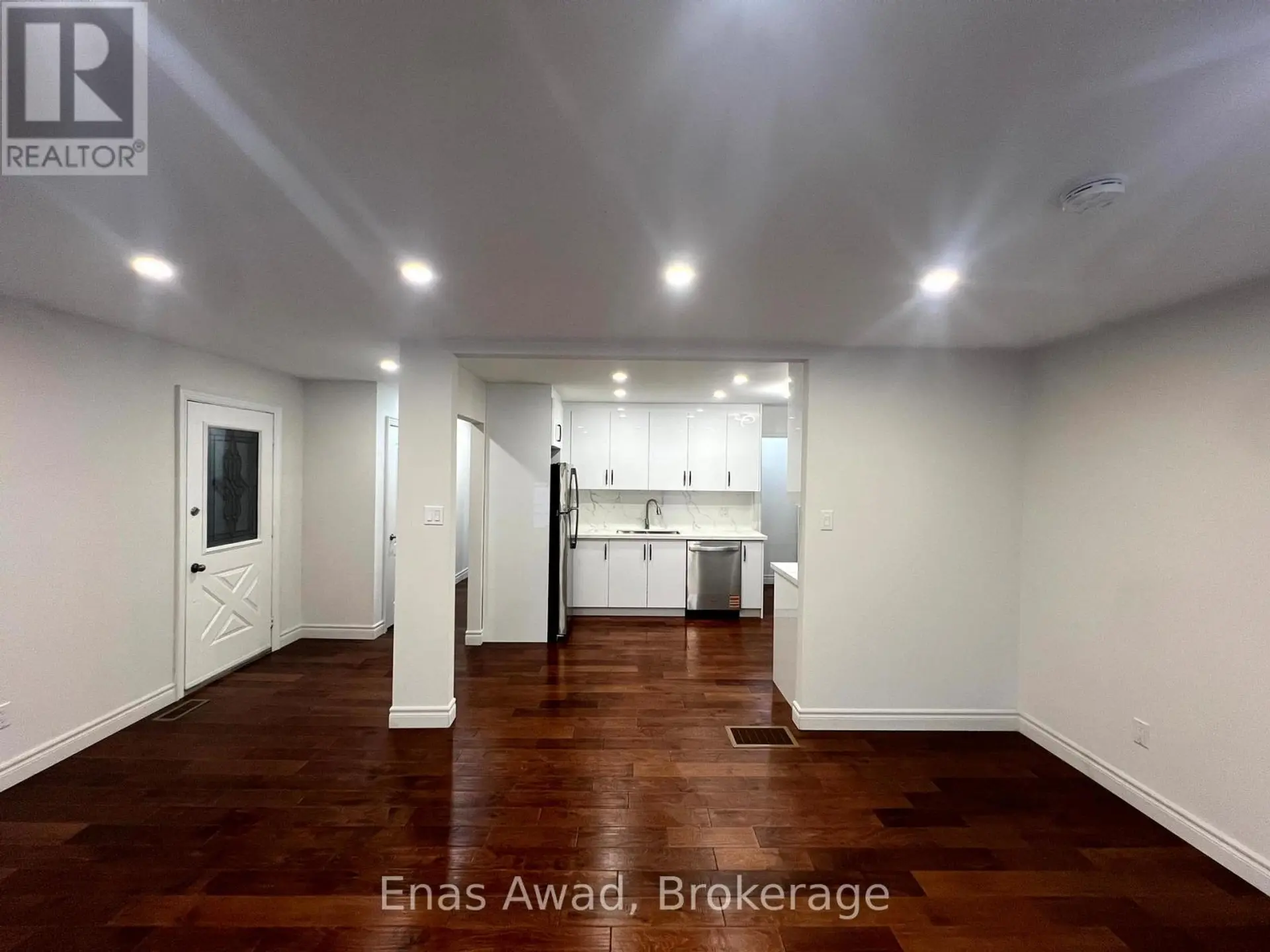 1402 CLEARVIEW DRIVE - Image 2