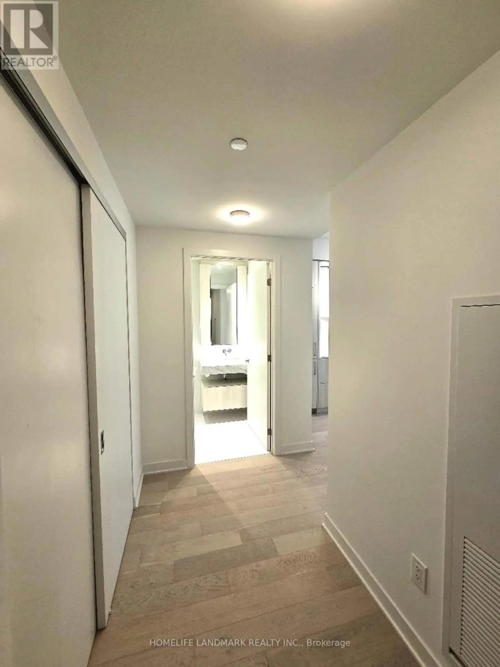 #1108 11 YORKVILLE AVENUE - Image 5