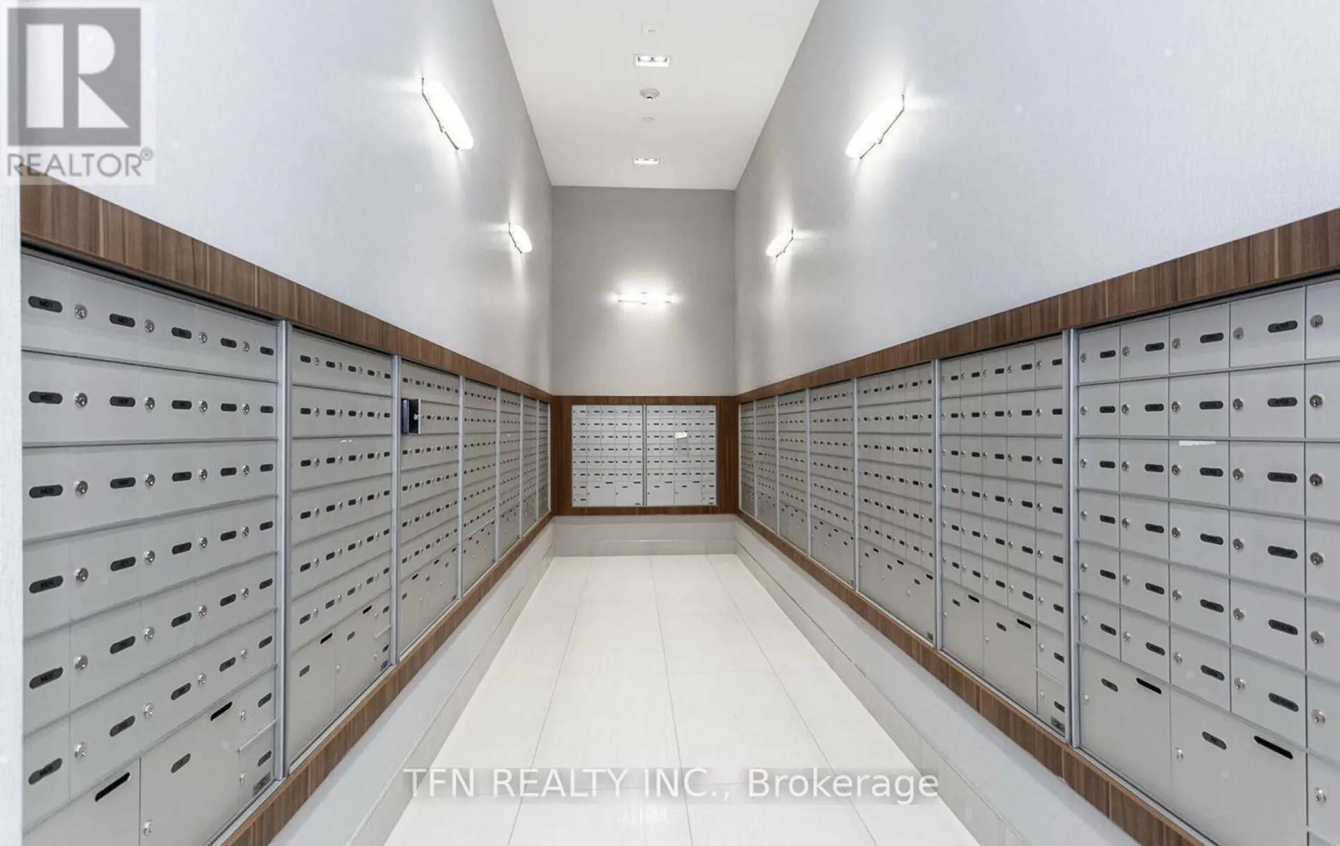 #2722 30 SHORE BREEZE DRIVE - Image 7