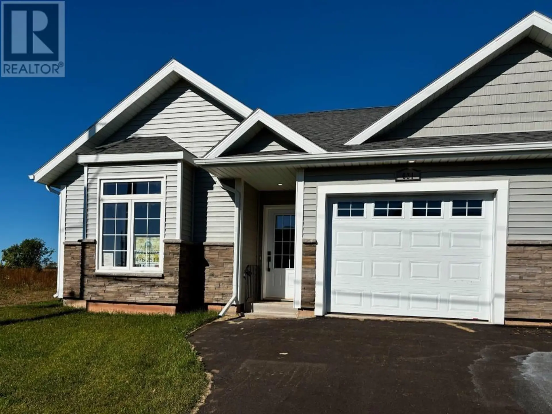 #15 621 Murphy Street - Image 1