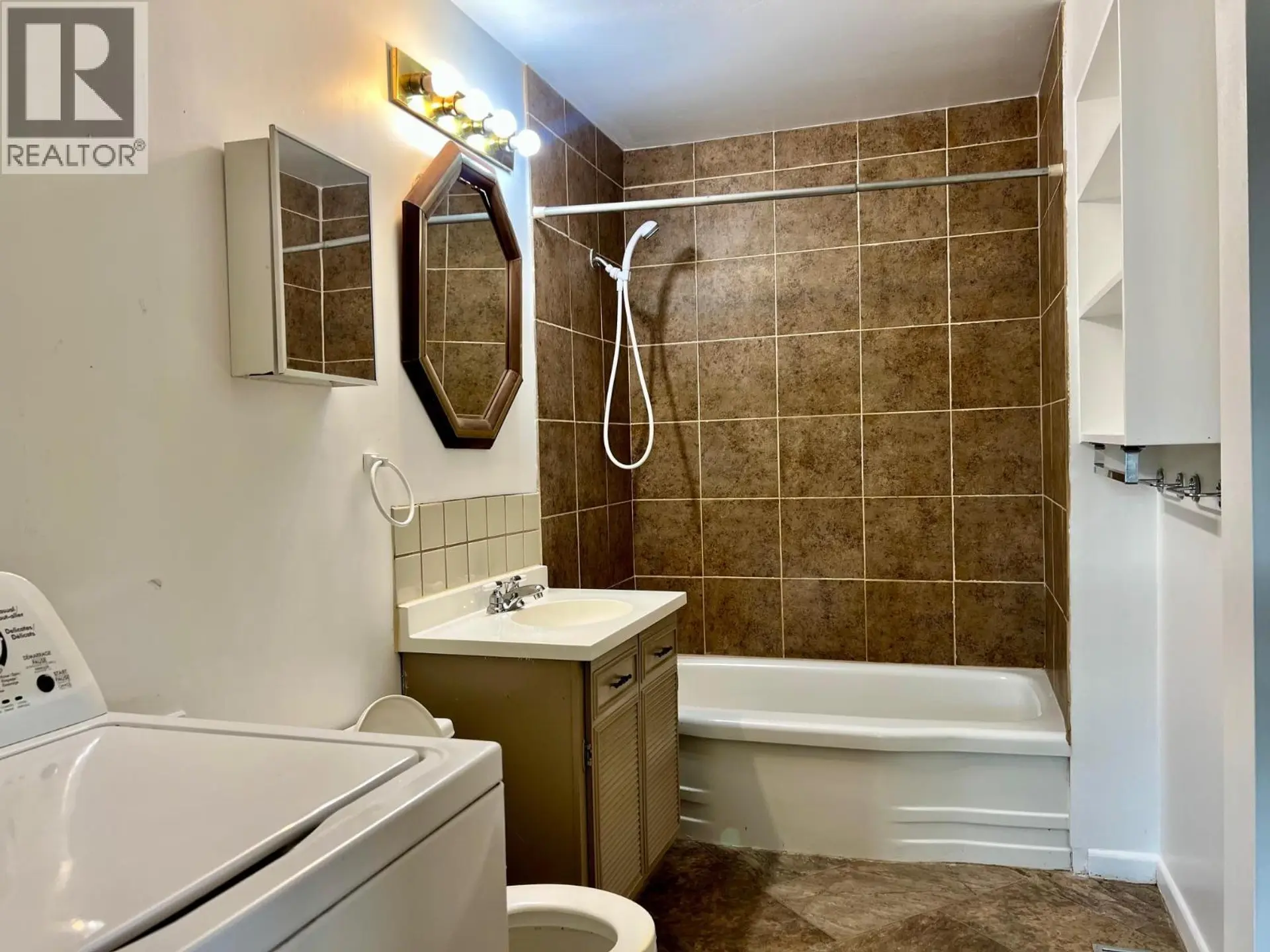 Property at 141 15TH AVENUE N, Creston, BC