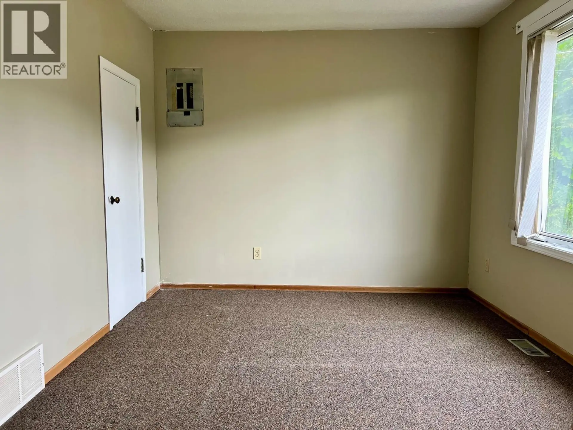 Property at 141 15TH AVENUE N, Creston, BC