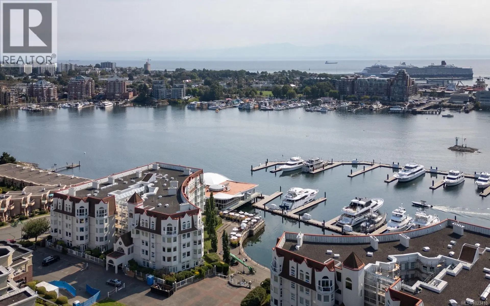 Property at #418 10 Paul Kane Pl, Victoria, BC