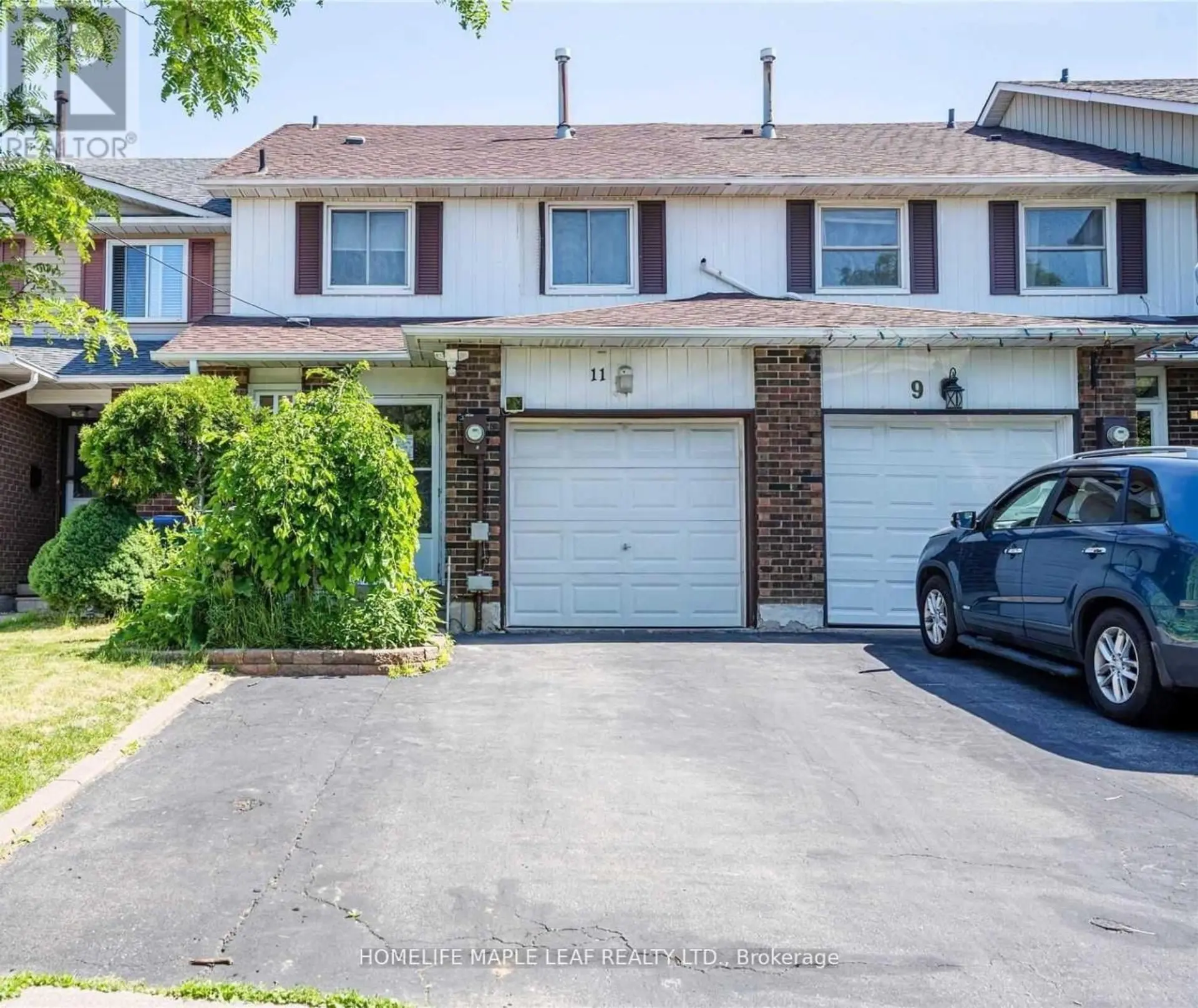 11 RUSTHALL WAY - Image 1
