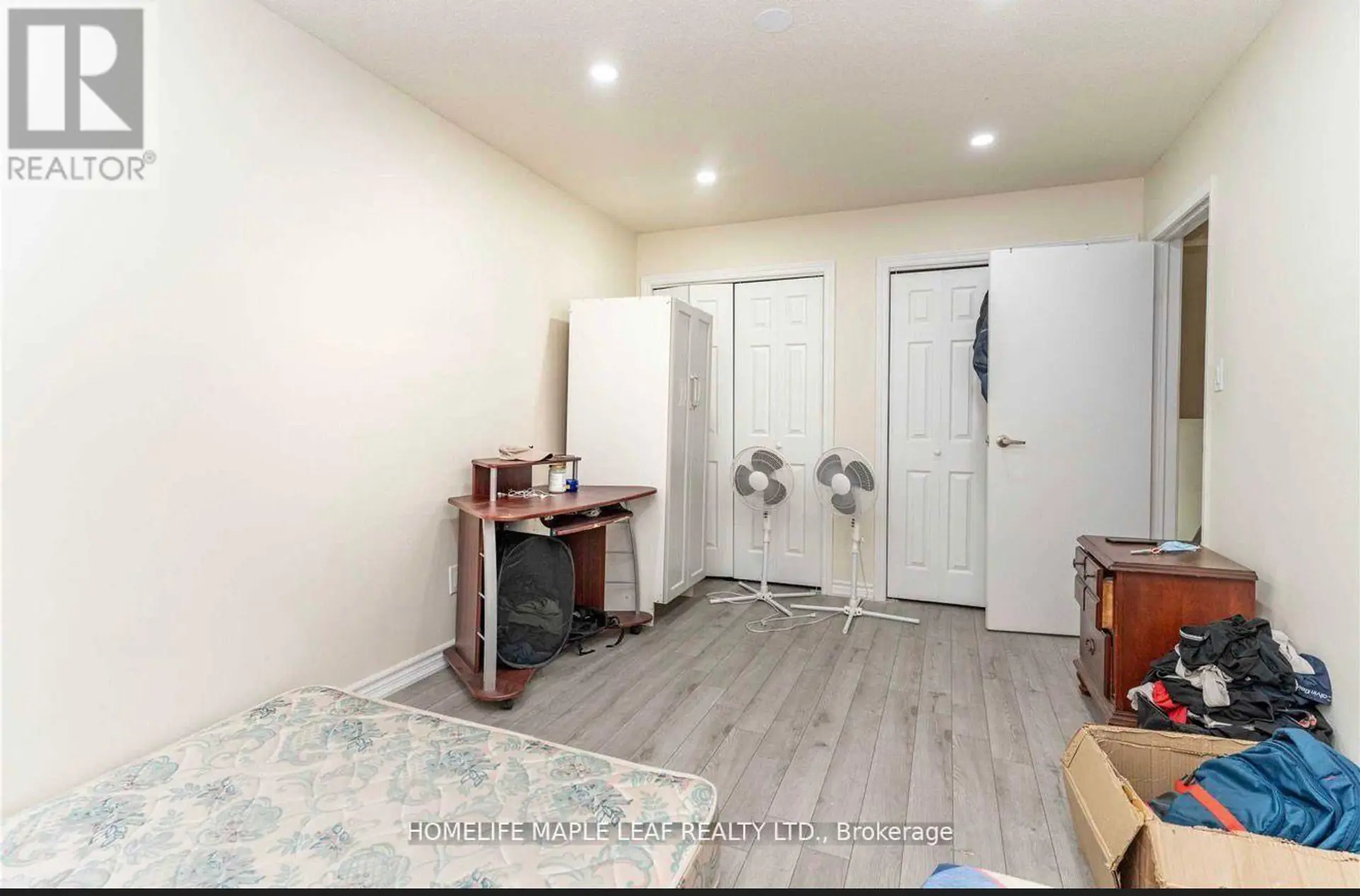 11 RUSTHALL WAY - Image 10