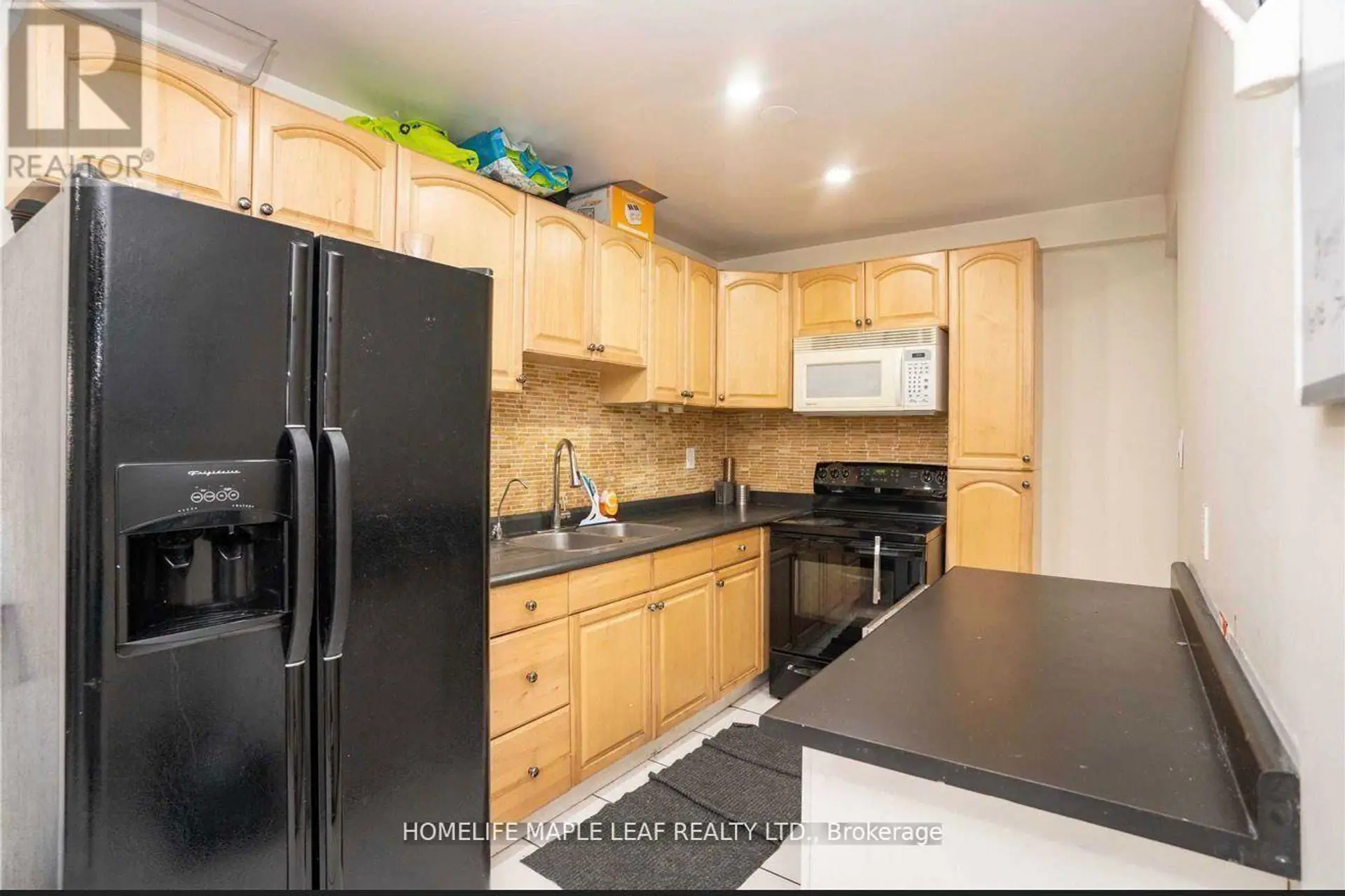 11 RUSTHALL WAY - Image 5