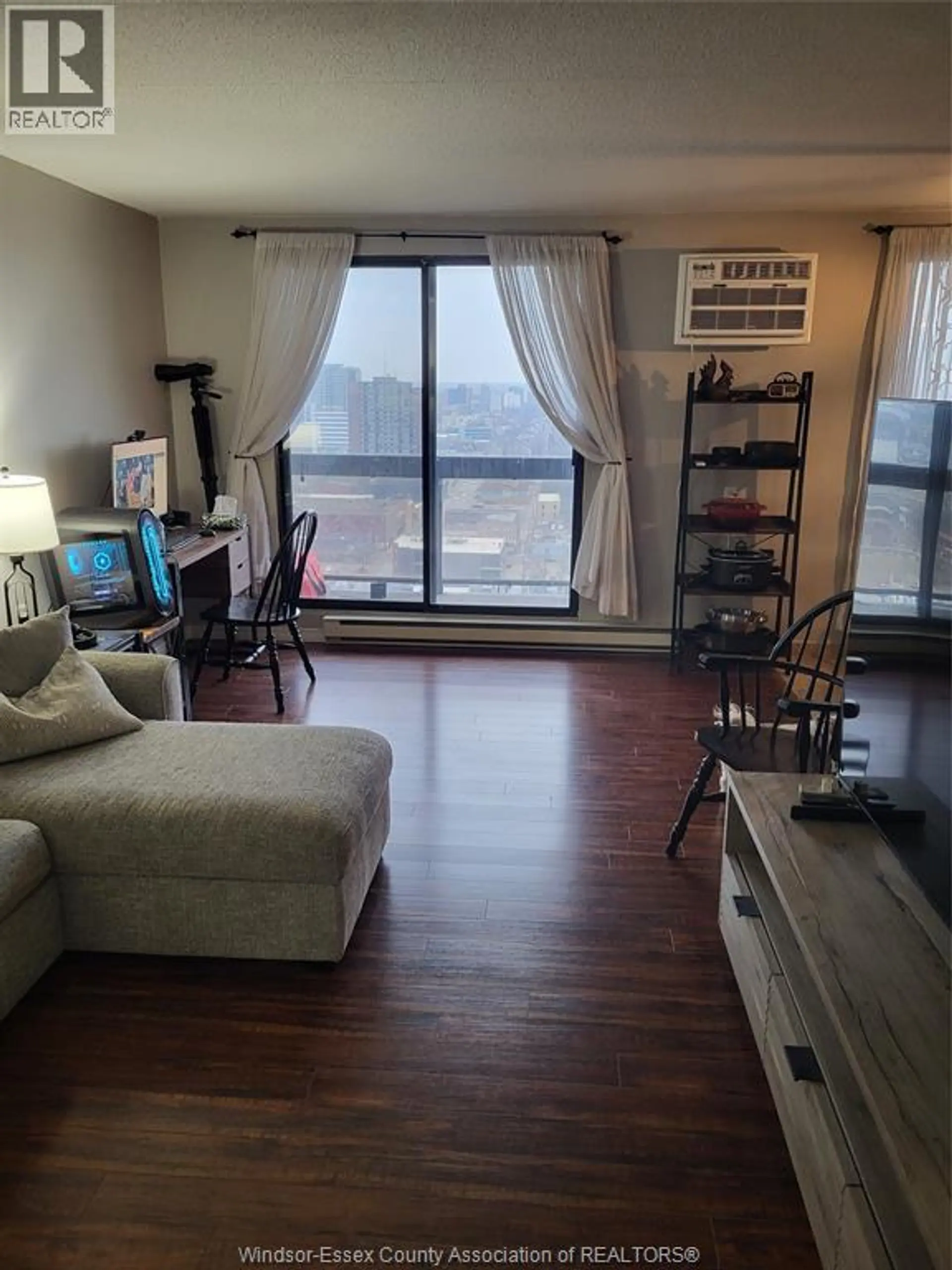 #2212 150 PARK STREET - Image 4