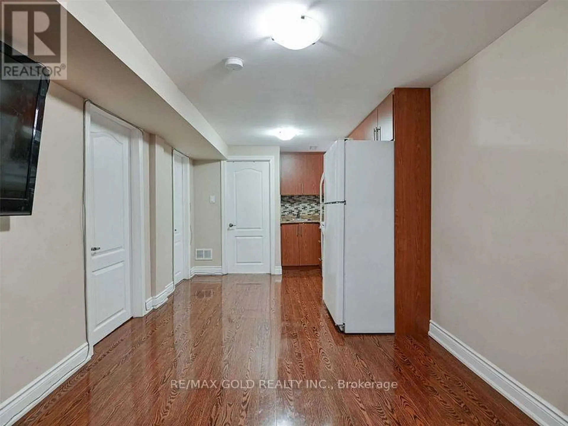 67 ARCHDEKIN DRIVE S - Image 14
