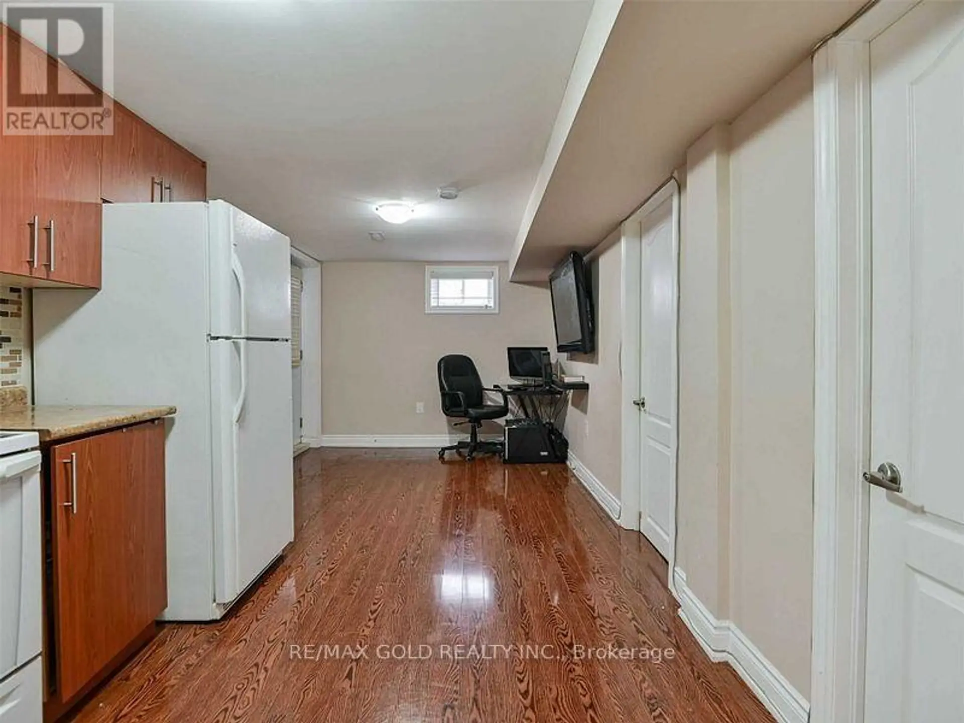 67 ARCHDEKIN DRIVE S - Image 16