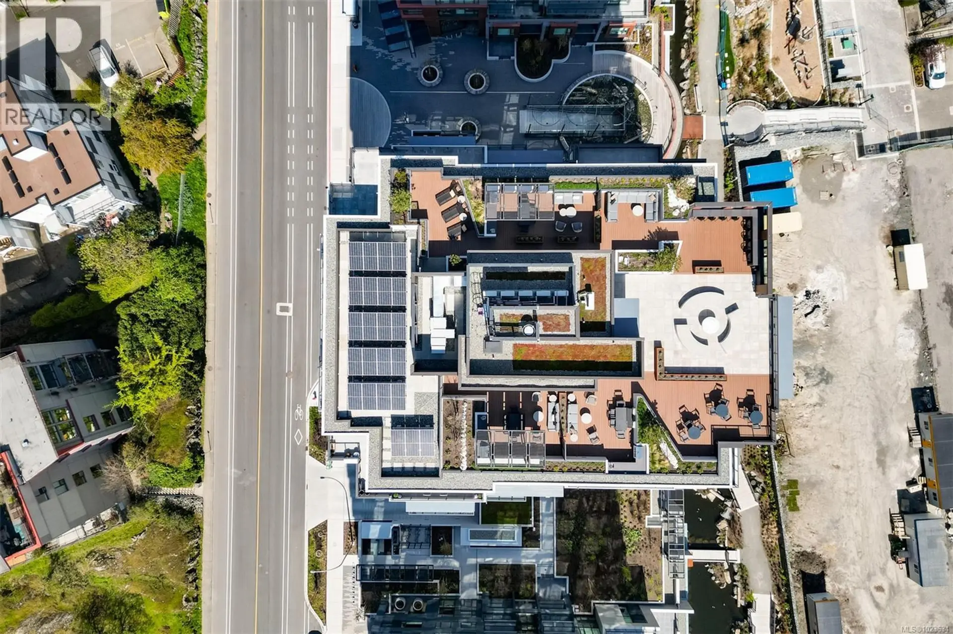 Property at #207 363 TYEE RD, Victoria, BC