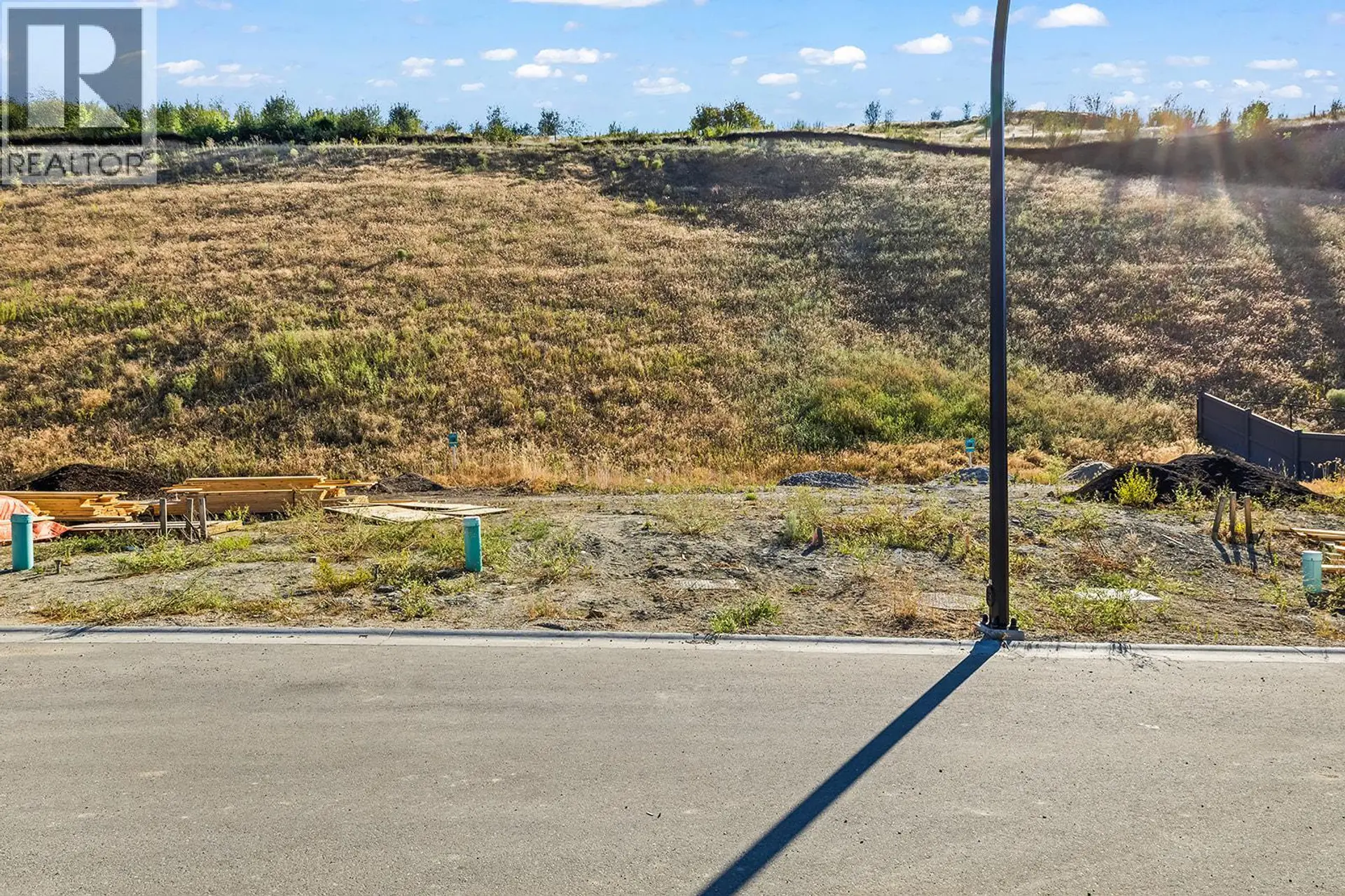 Property at 406 ARROWLEAF RISE, Coldstream, BC