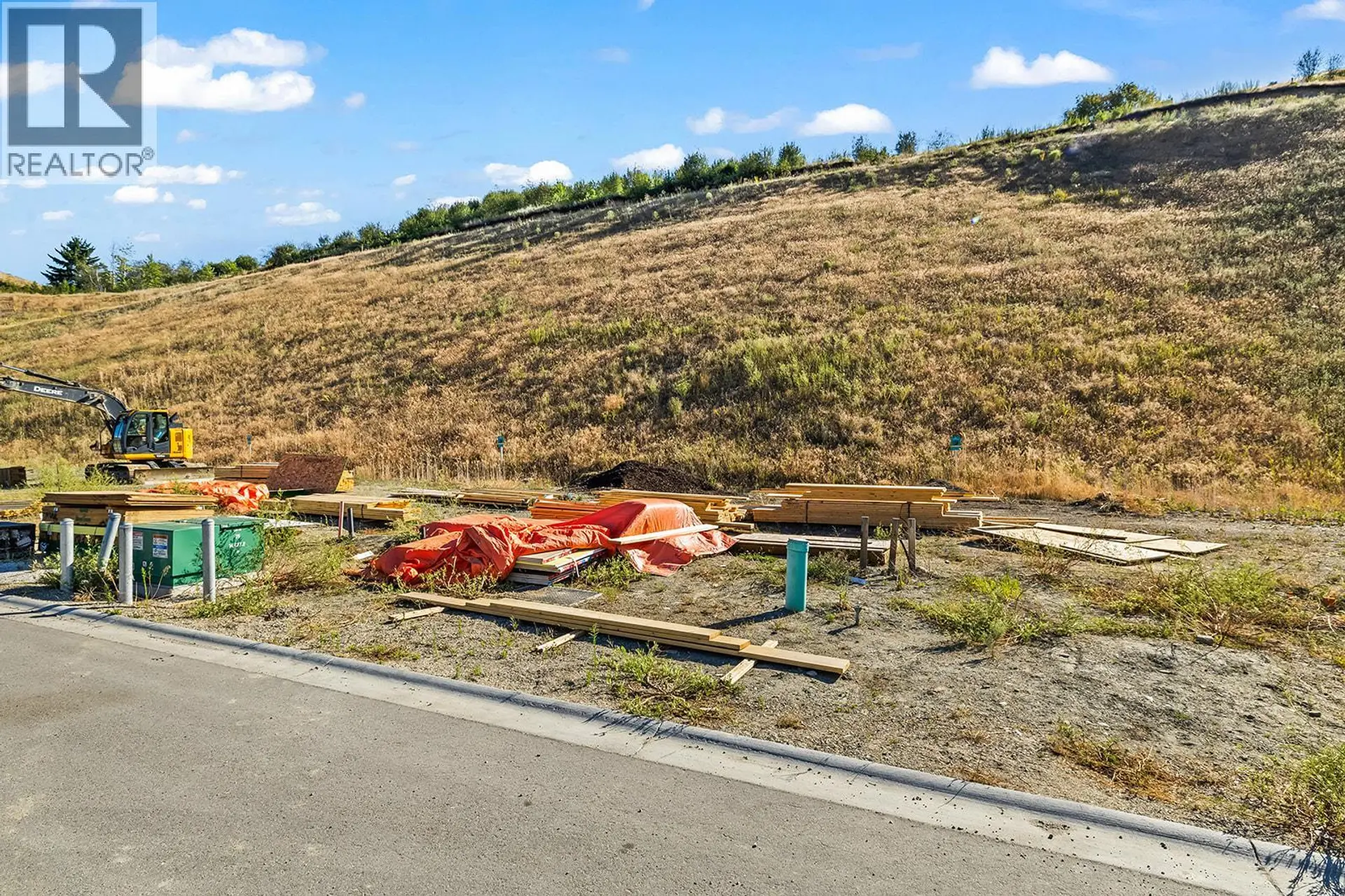 Property at 410 ARROWLEAF RISE, Coldstream, BC