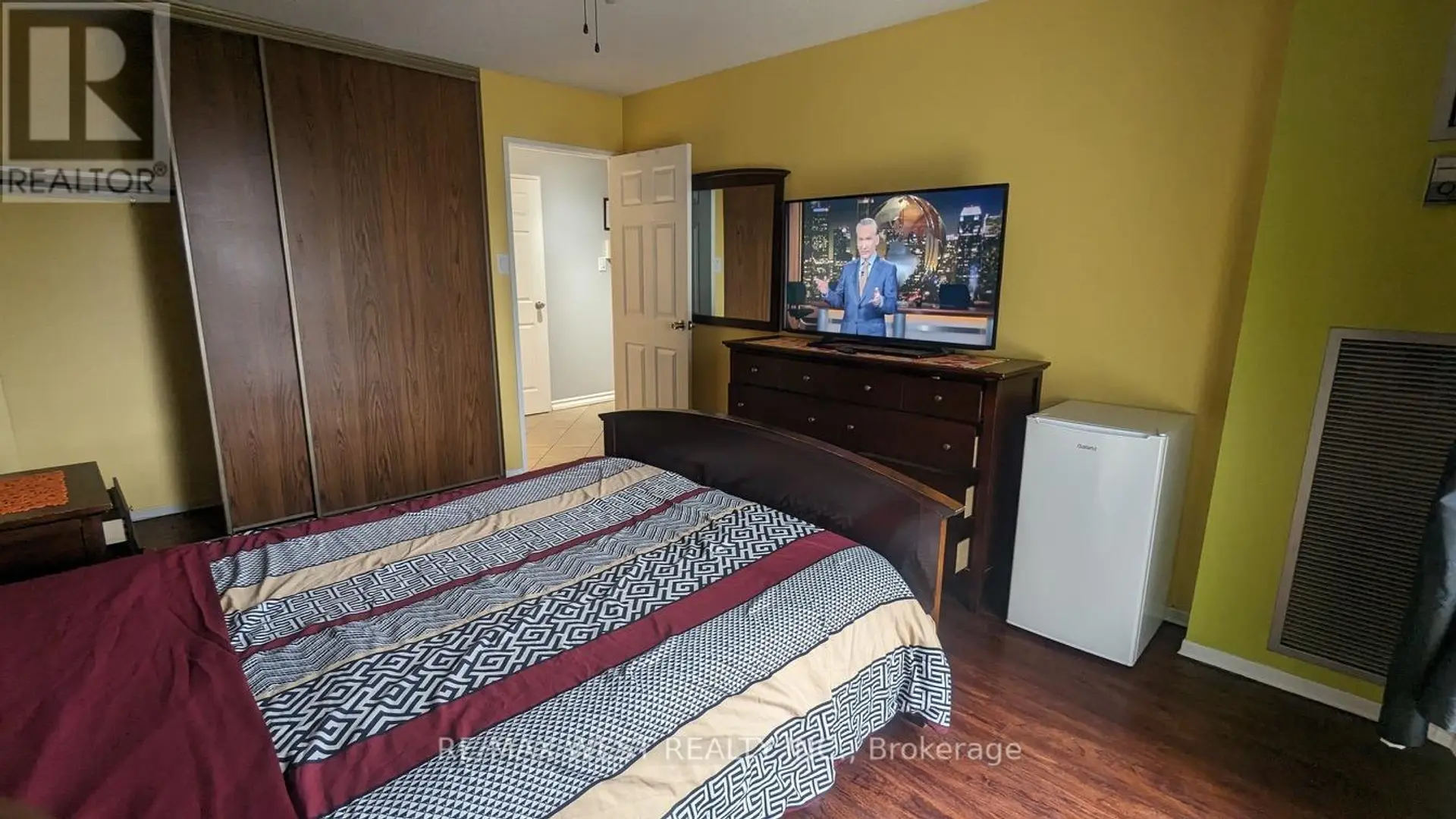 #407 21 KNIGHTSBRIDGE ROAD - Image 10